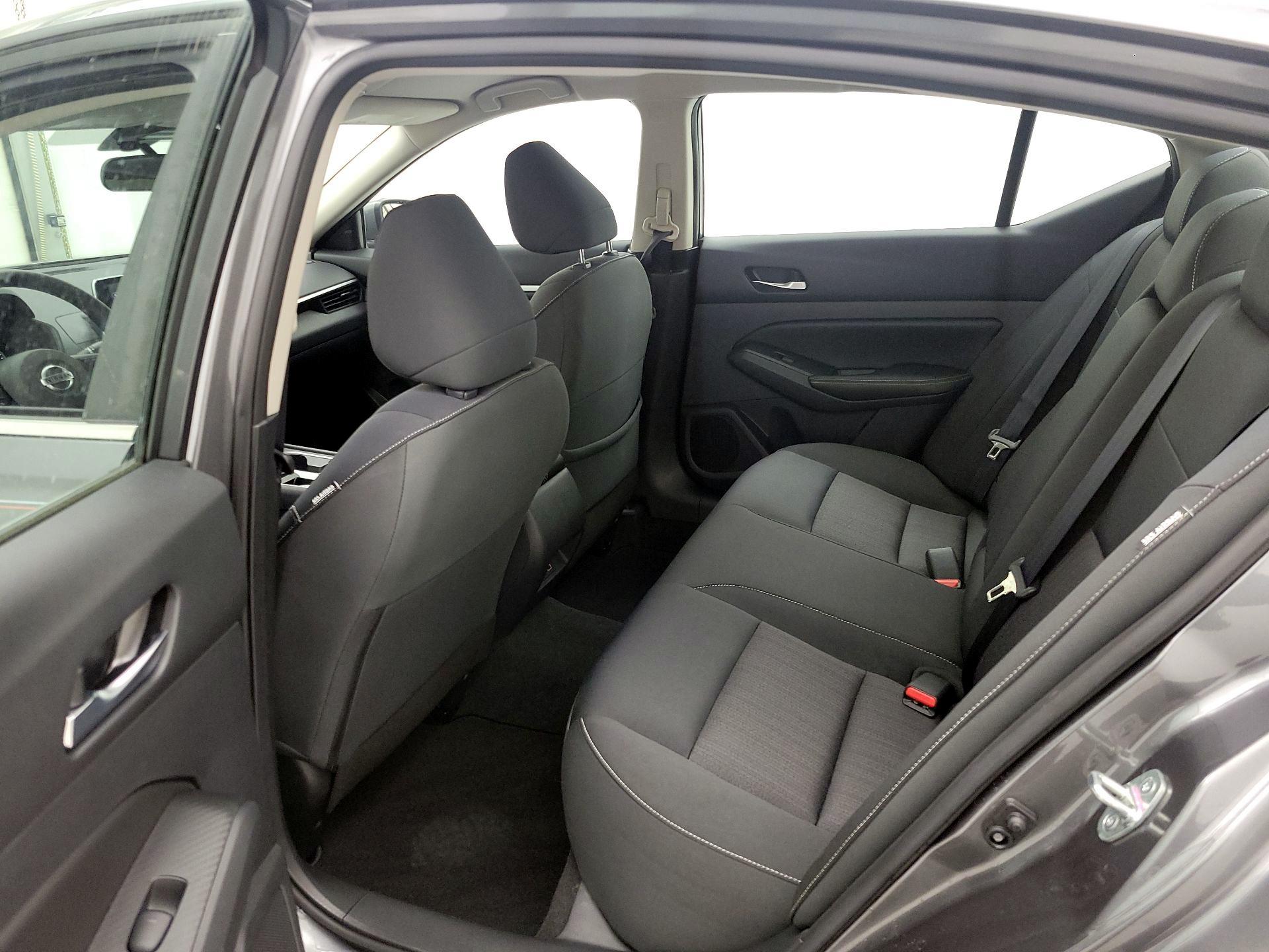 Thumbnail: 2022 Nissan Altima - 19