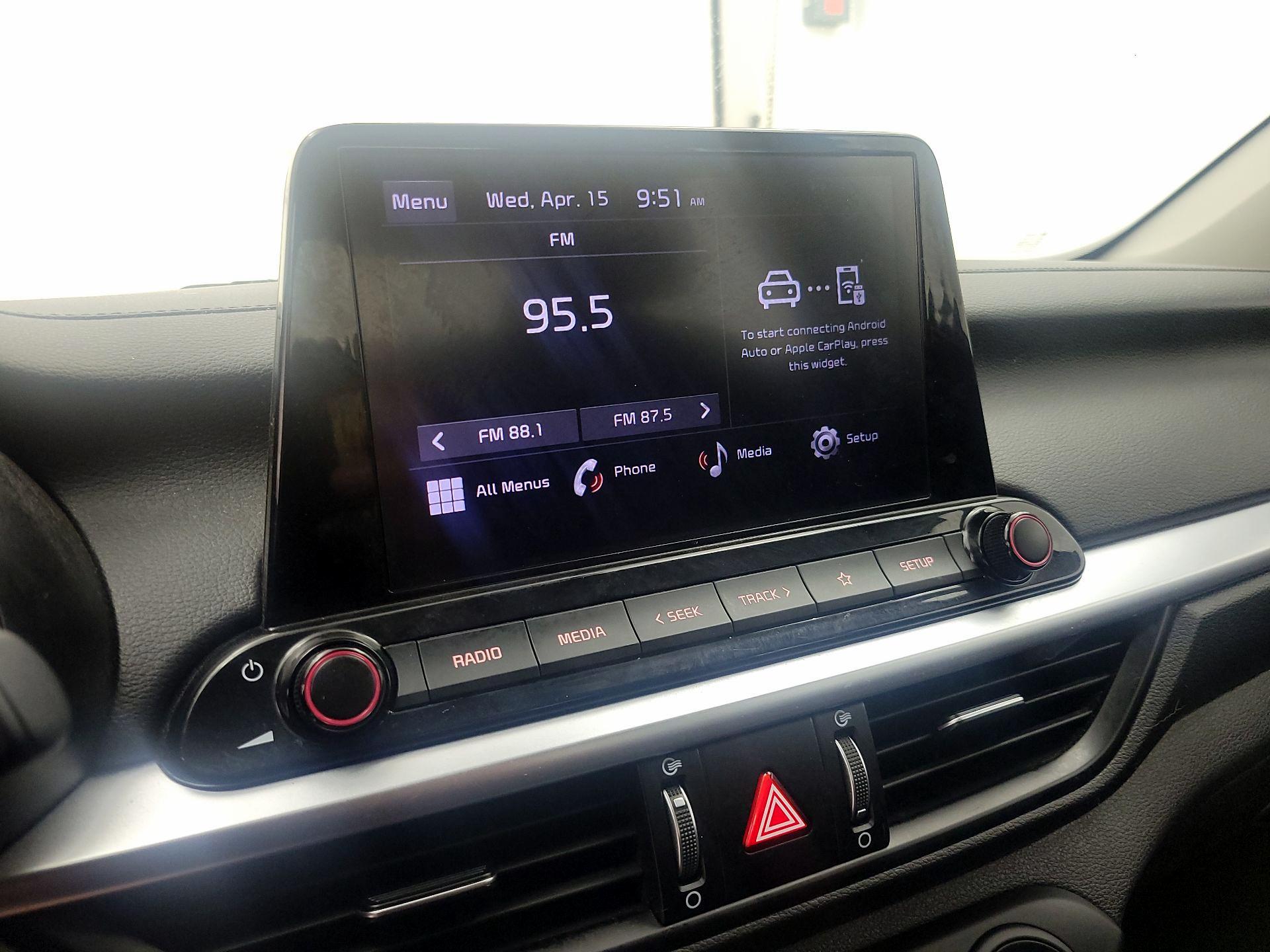 Thumbnail: 2022 Kia Forte - 15