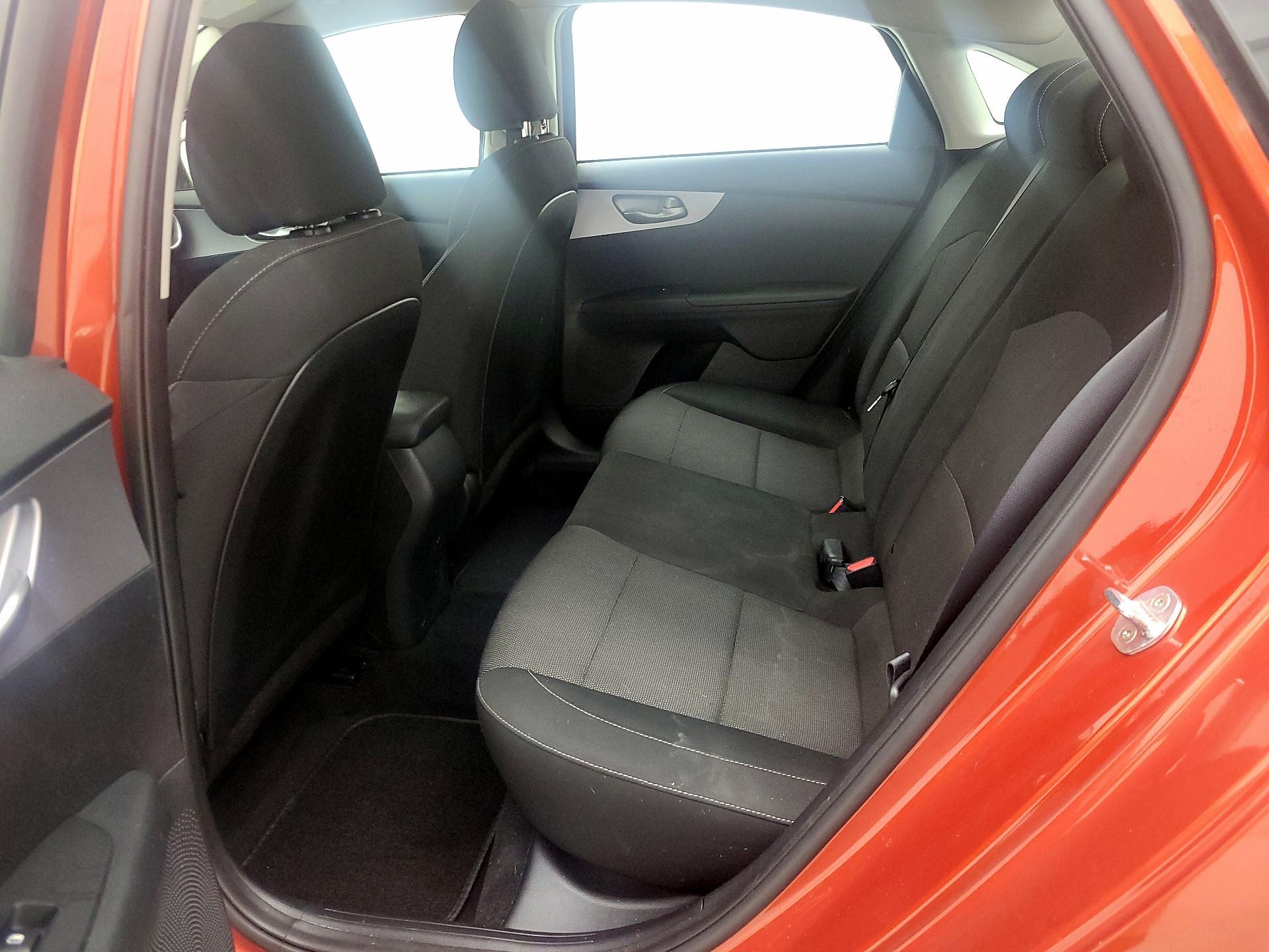 Thumbnail: 2022 Kia Forte - 18