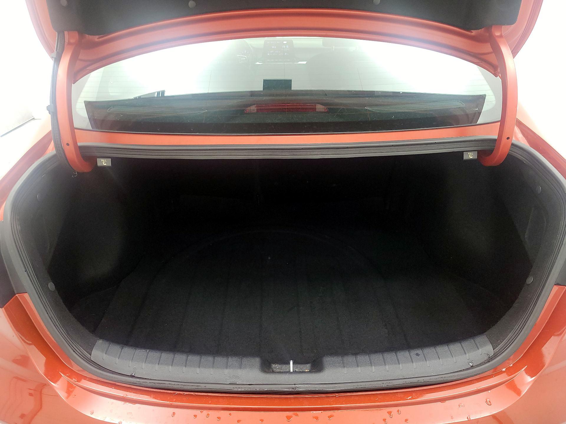 Thumbnail: 2022 Kia Forte - 19