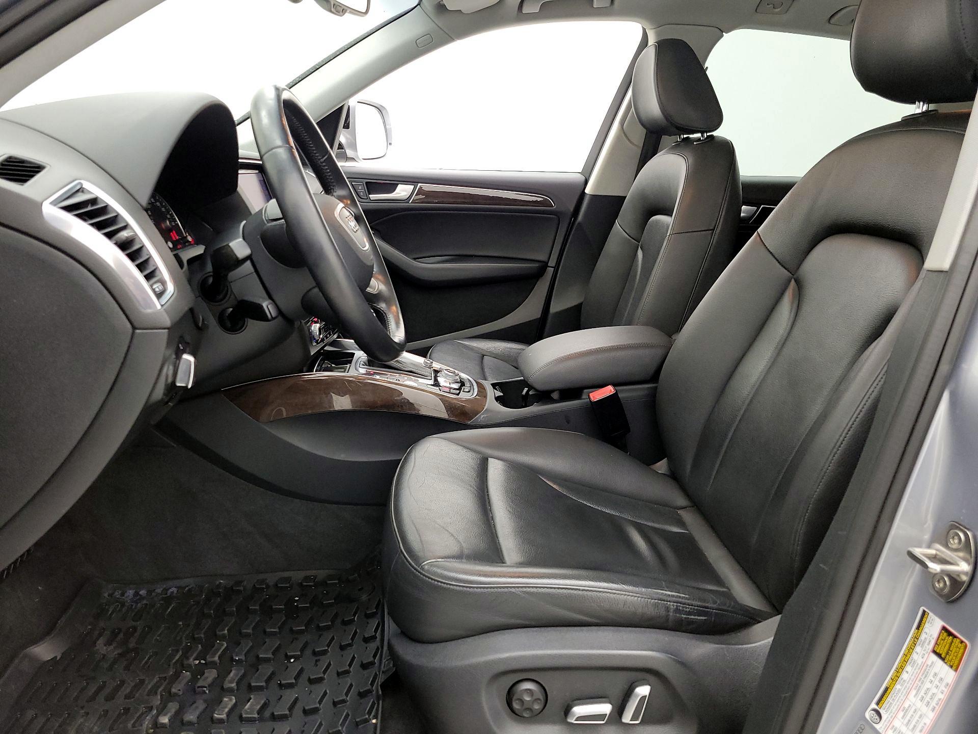 Thumbnail: 2016 Audi Q5 - 11