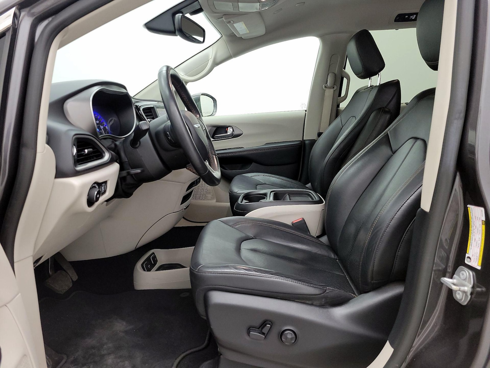 2020 Chrysler Pacifica Touring L - Photo 12