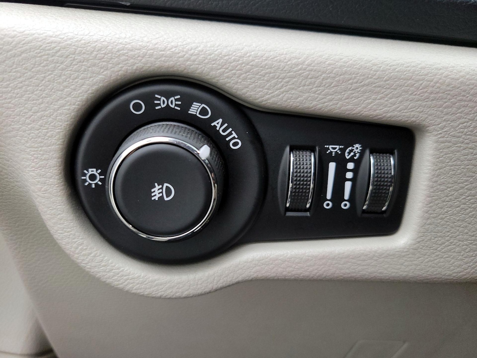 2020 Chrysler Pacifica Touring L - Photo 14