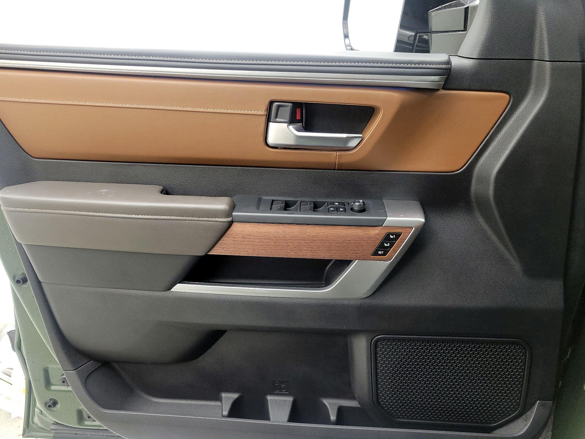 Thumbnail: 2022 Toyota Tundra - 12