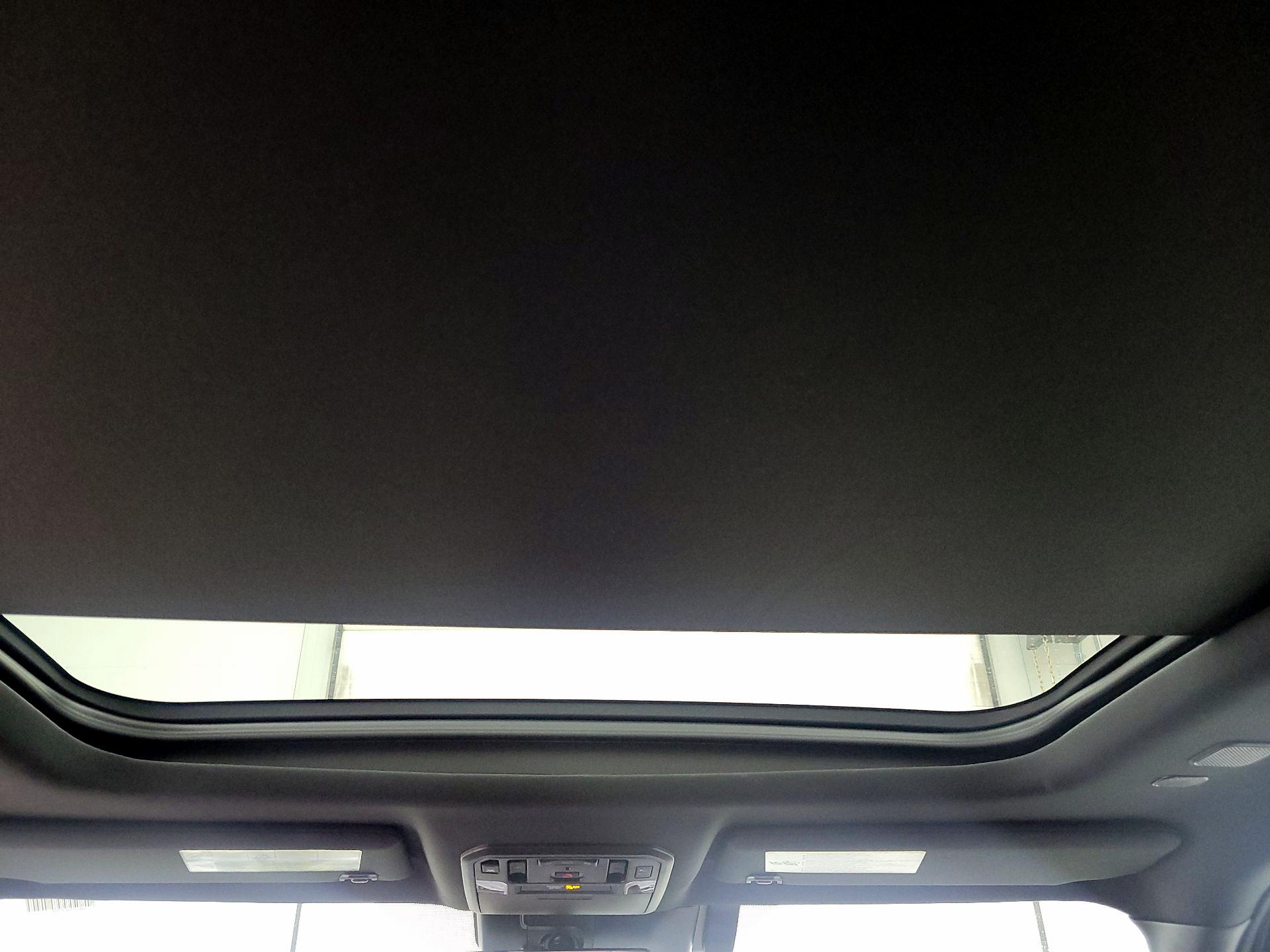 Thumbnail: 2022 Toyota Tundra - 19