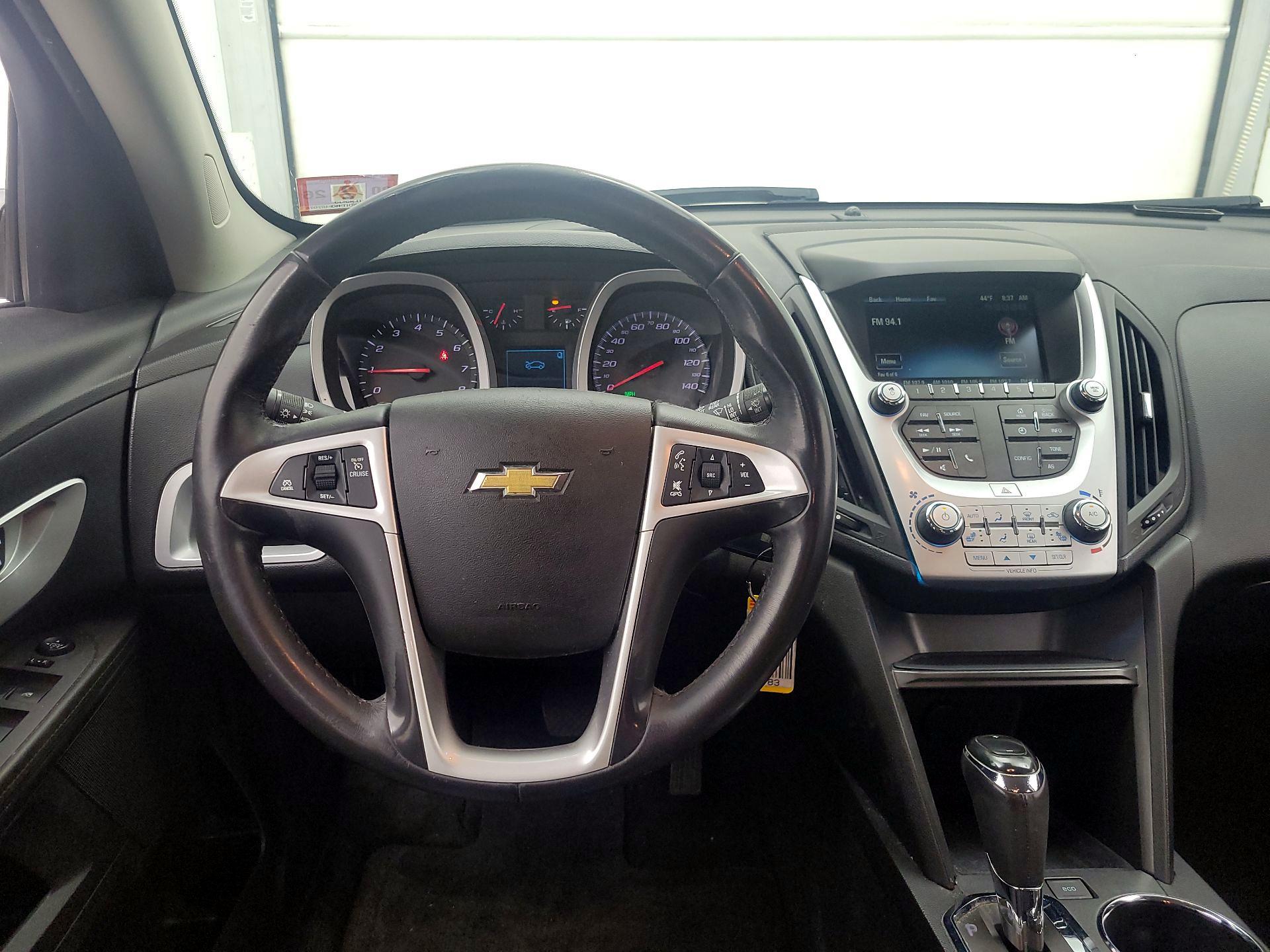 Thumbnail: 2017 Chevrolet Equinox - 10