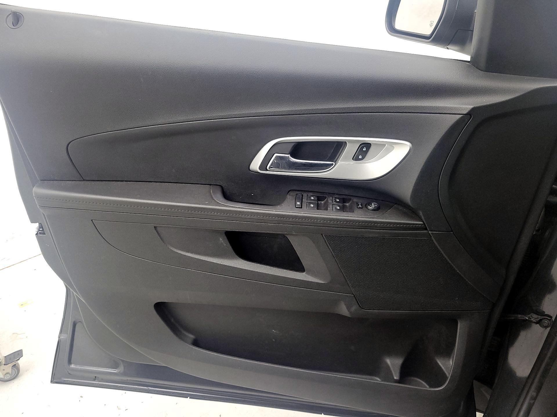 Thumbnail: 2017 Chevrolet Equinox - 12