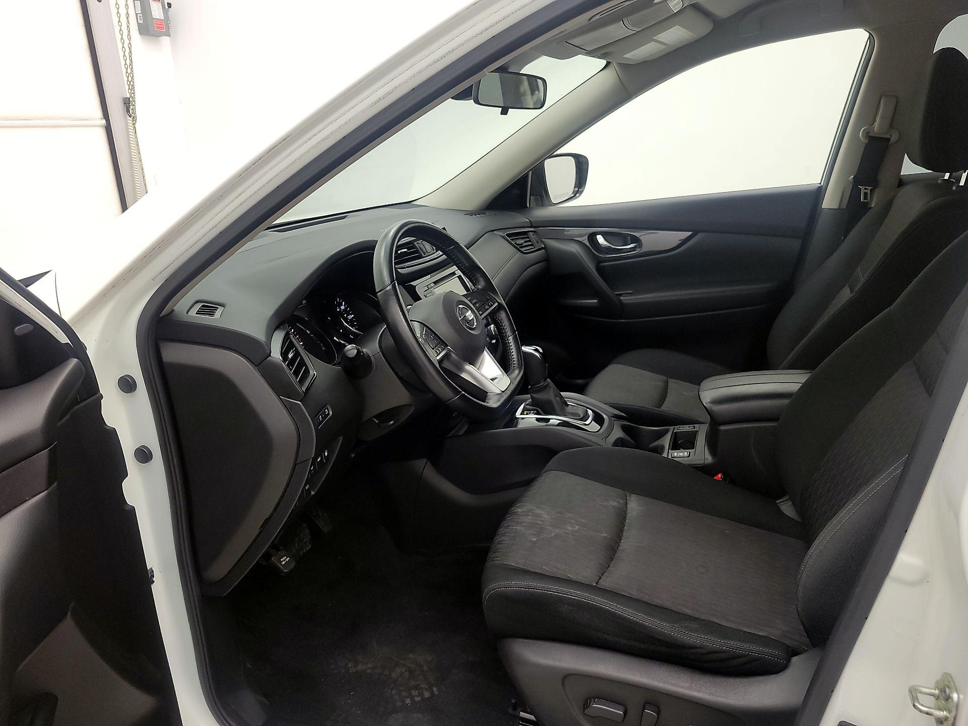 Thumbnail: 2020 Nissan Rogue - 11