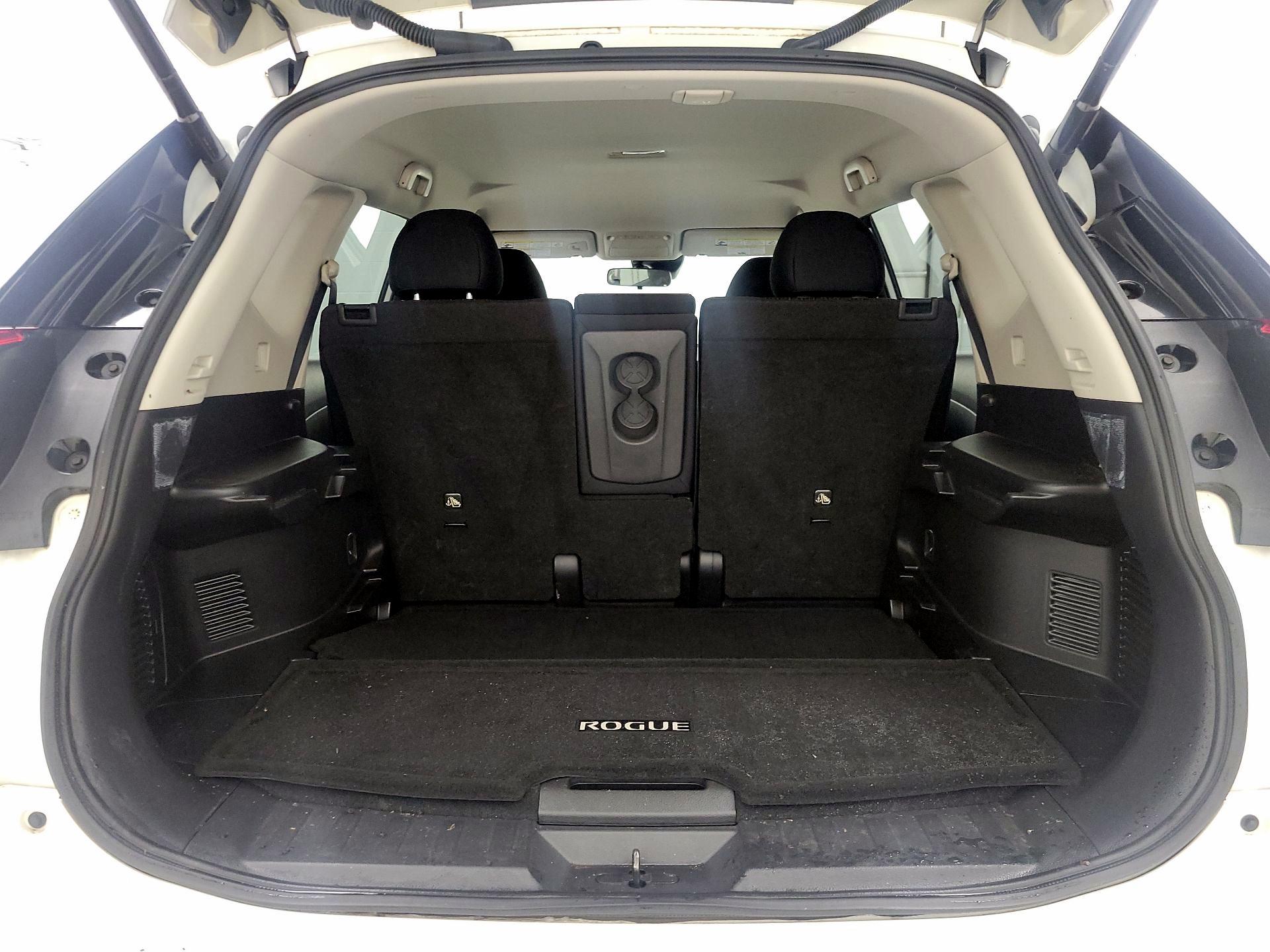 Thumbnail: 2020 Nissan Rogue - 20