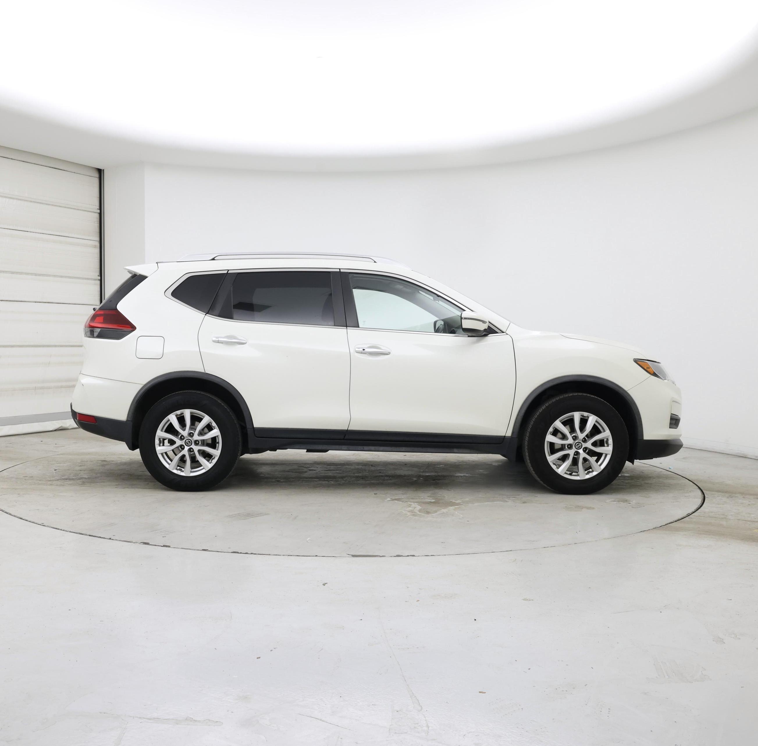 Thumbnail: 2020 Nissan Rogue - 7