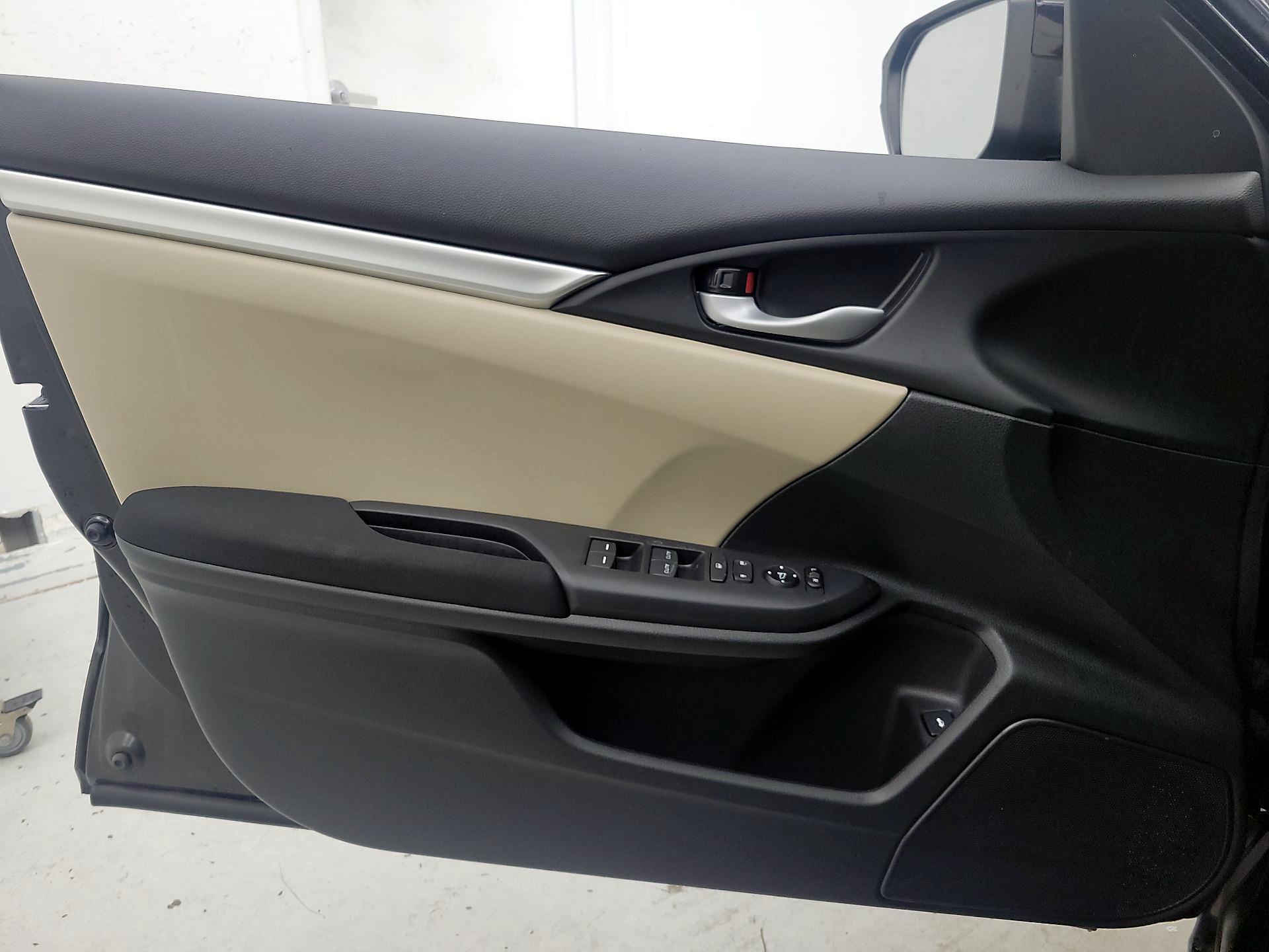 Thumbnail: 2018 Honda Civic - 12