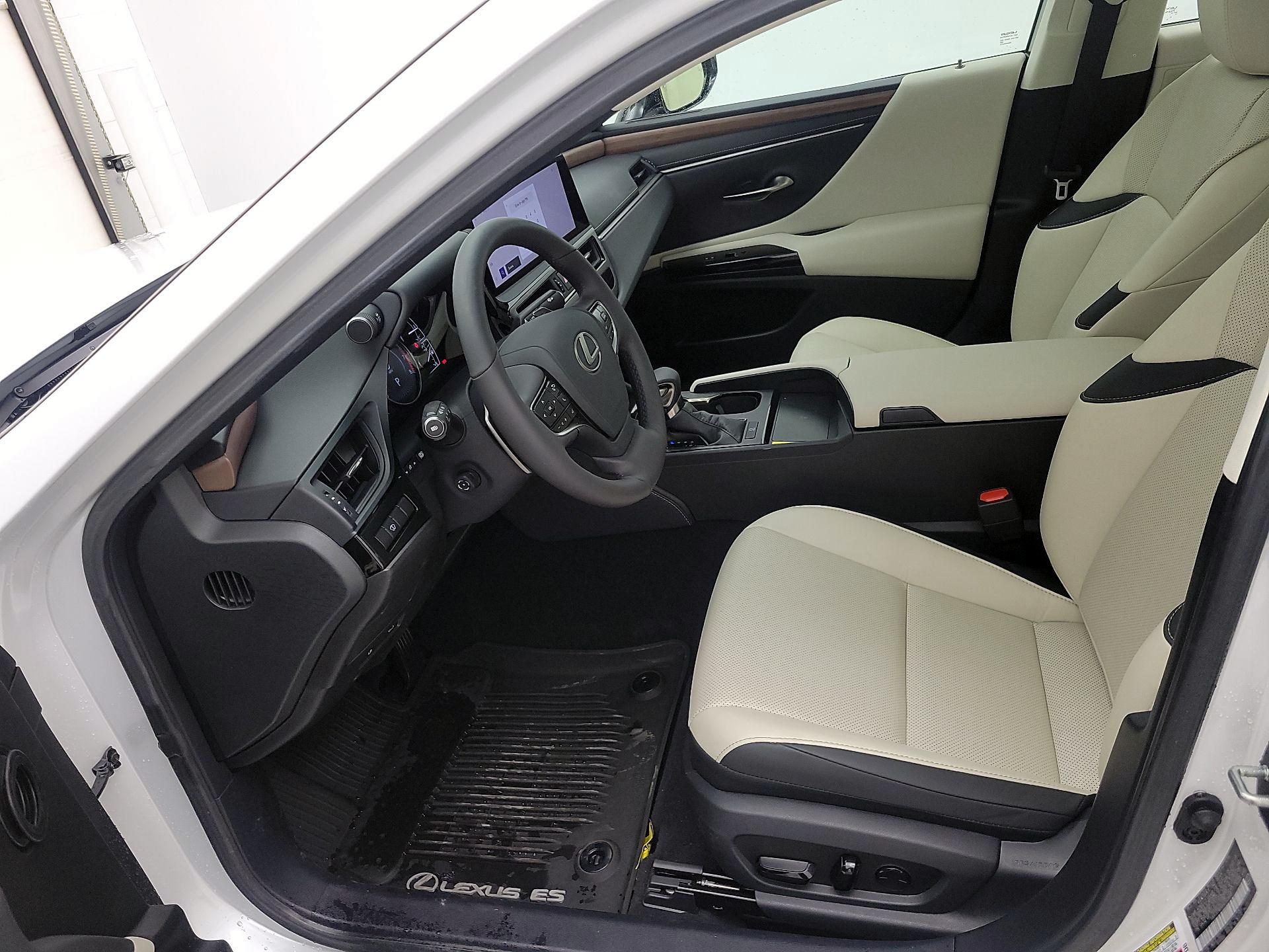Thumbnail: 2024 Lexus ES - 11
