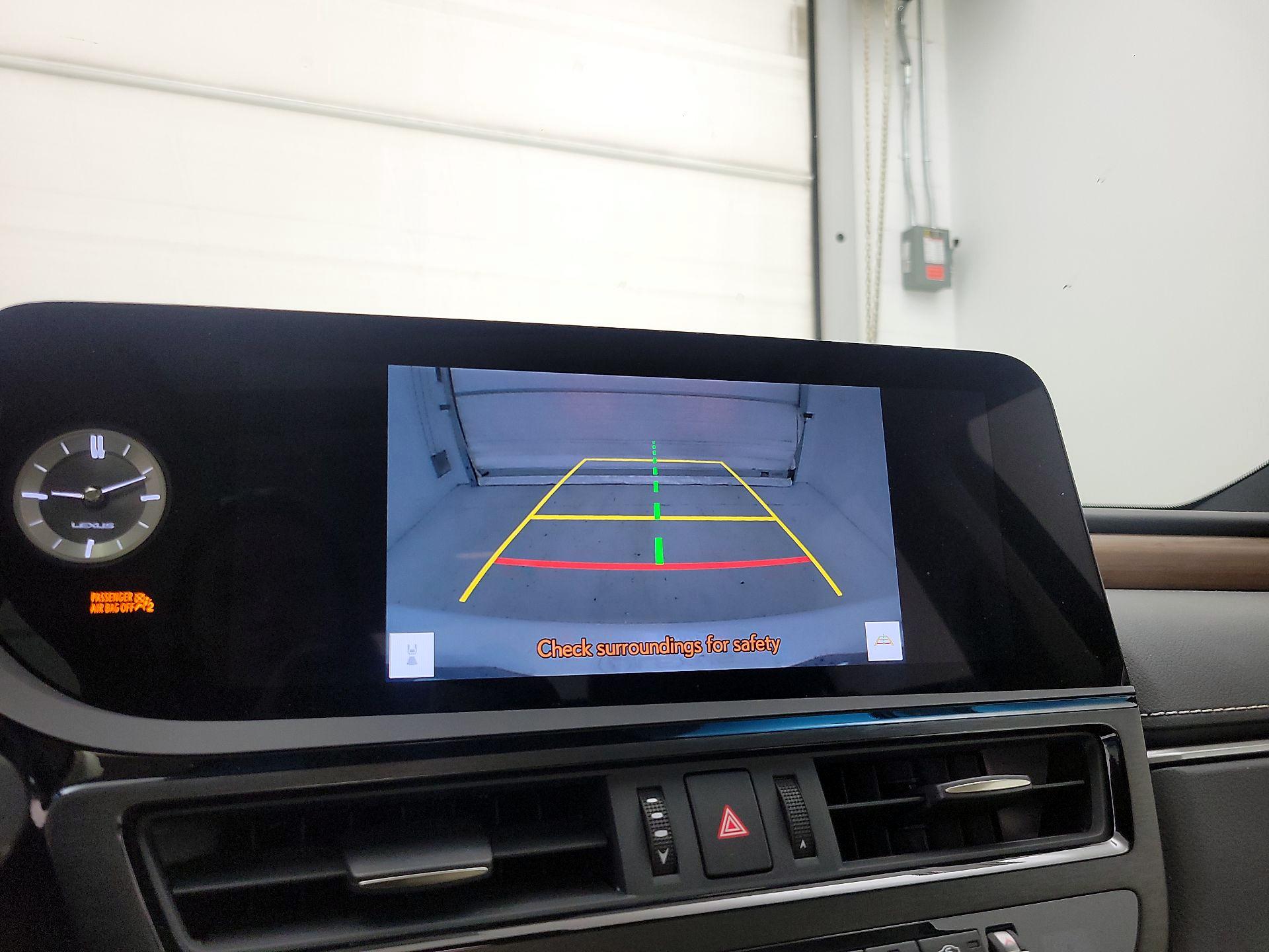 Thumbnail: 2024 Lexus ES - 14