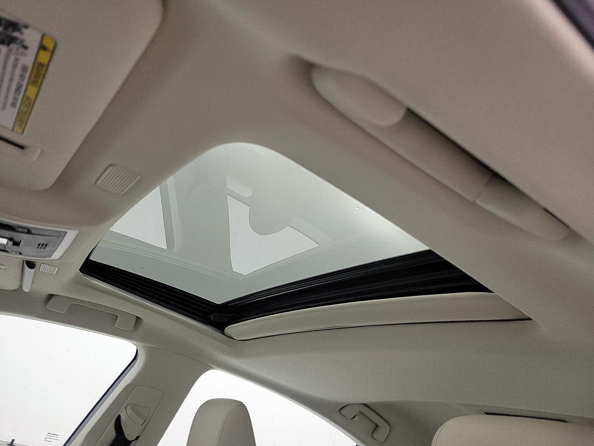 Thumbnail: 2024 Lexus ES - 18