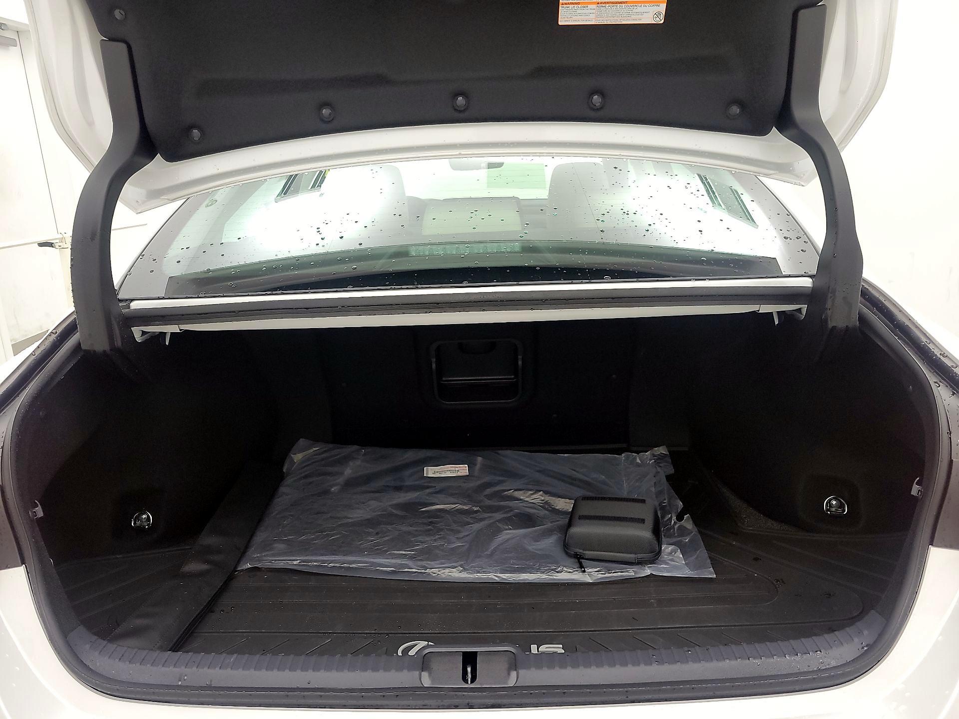 Thumbnail: 2024 Lexus ES - 20