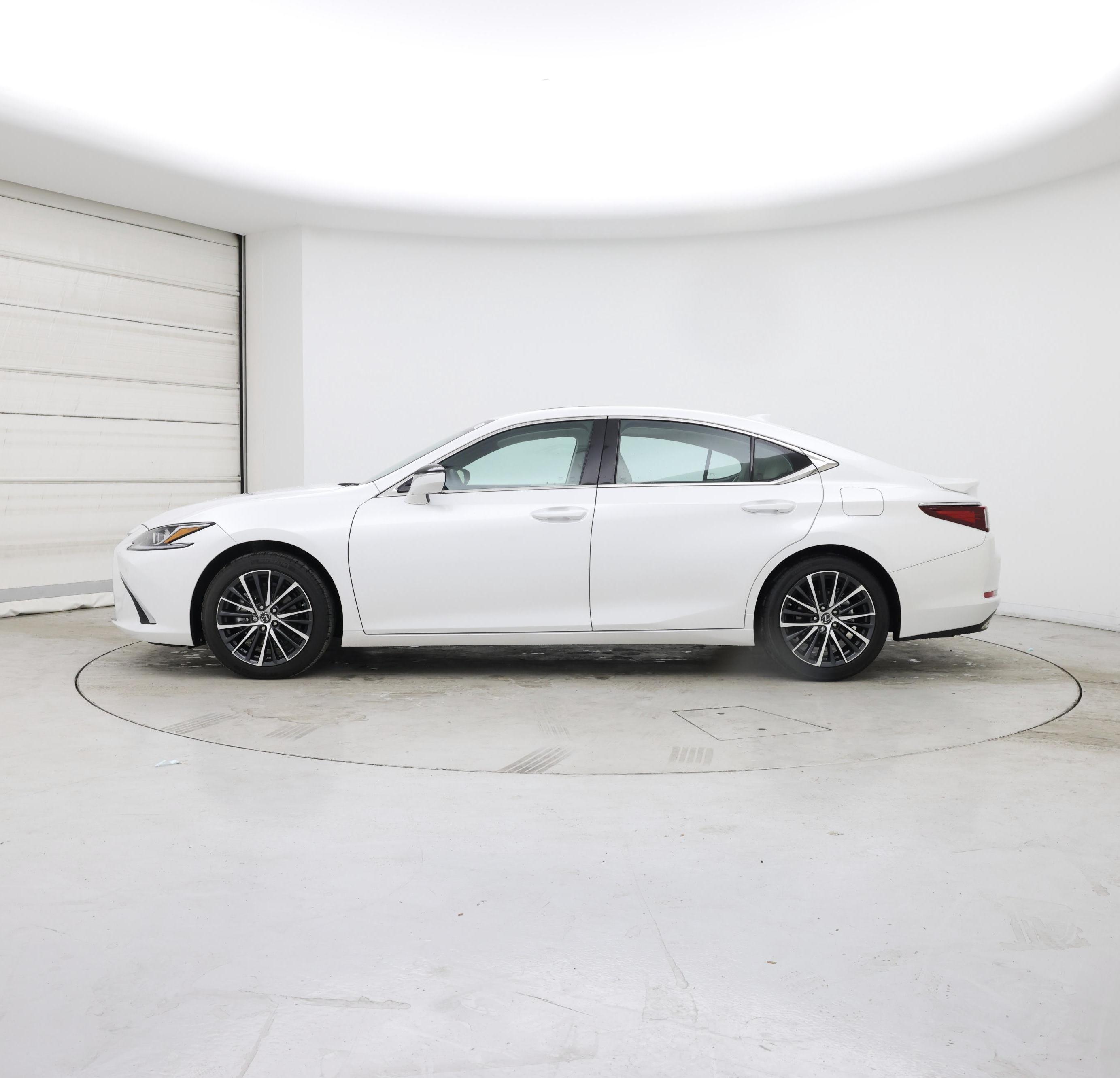 Thumbnail: 2024 Lexus ES - 3