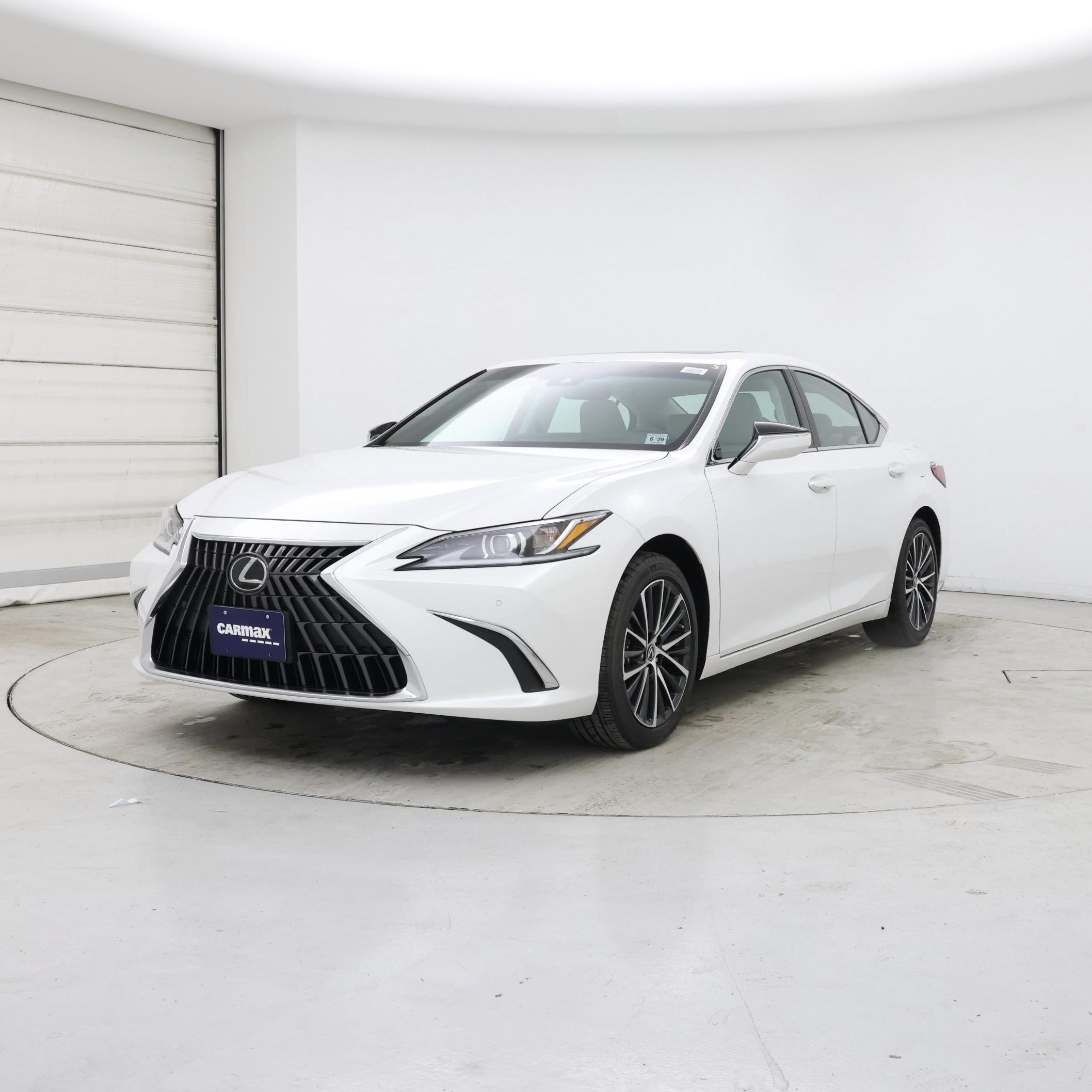 Thumbnail: 2024 Lexus ES - 4