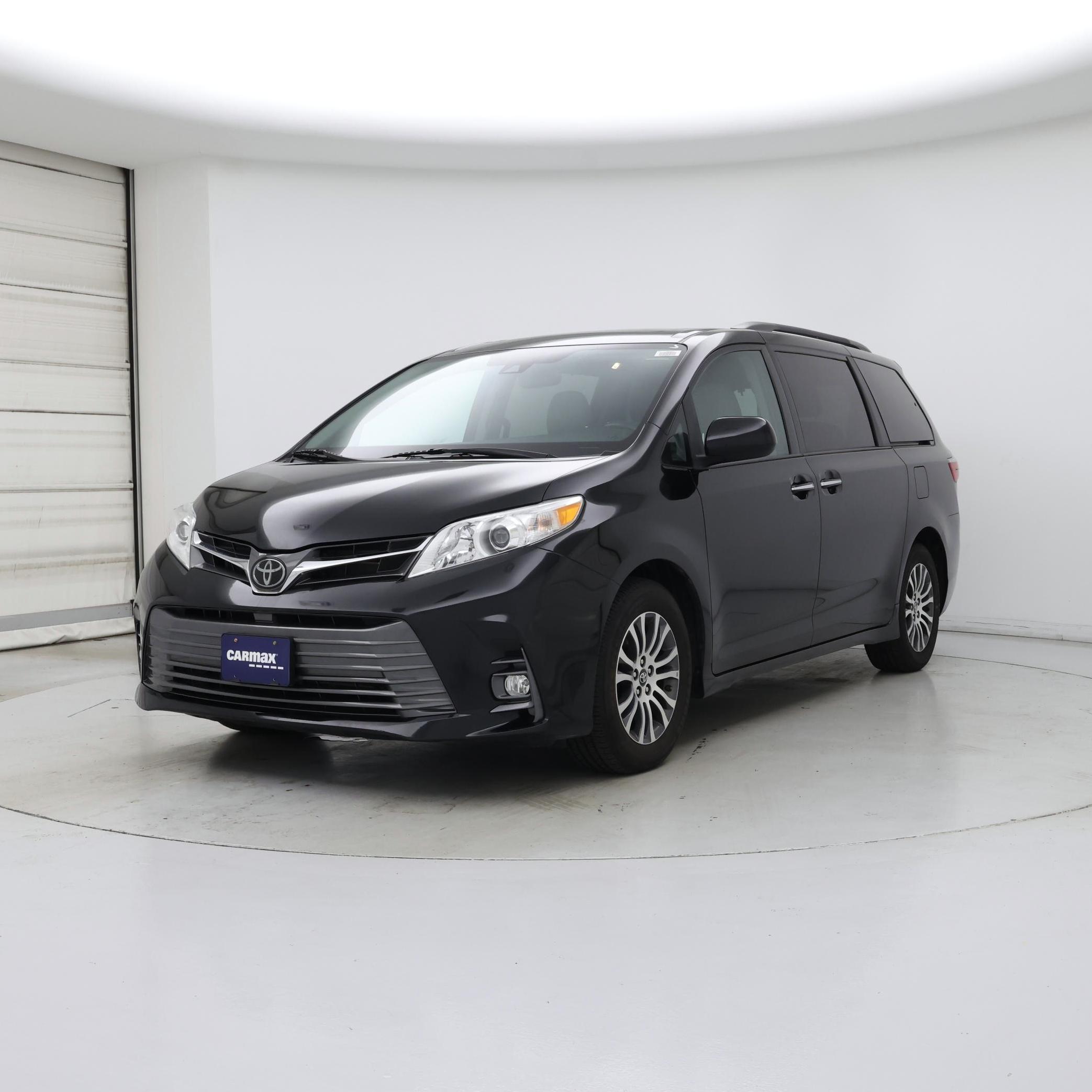 Thumbnail: 2020 Toyota Sienna - 4