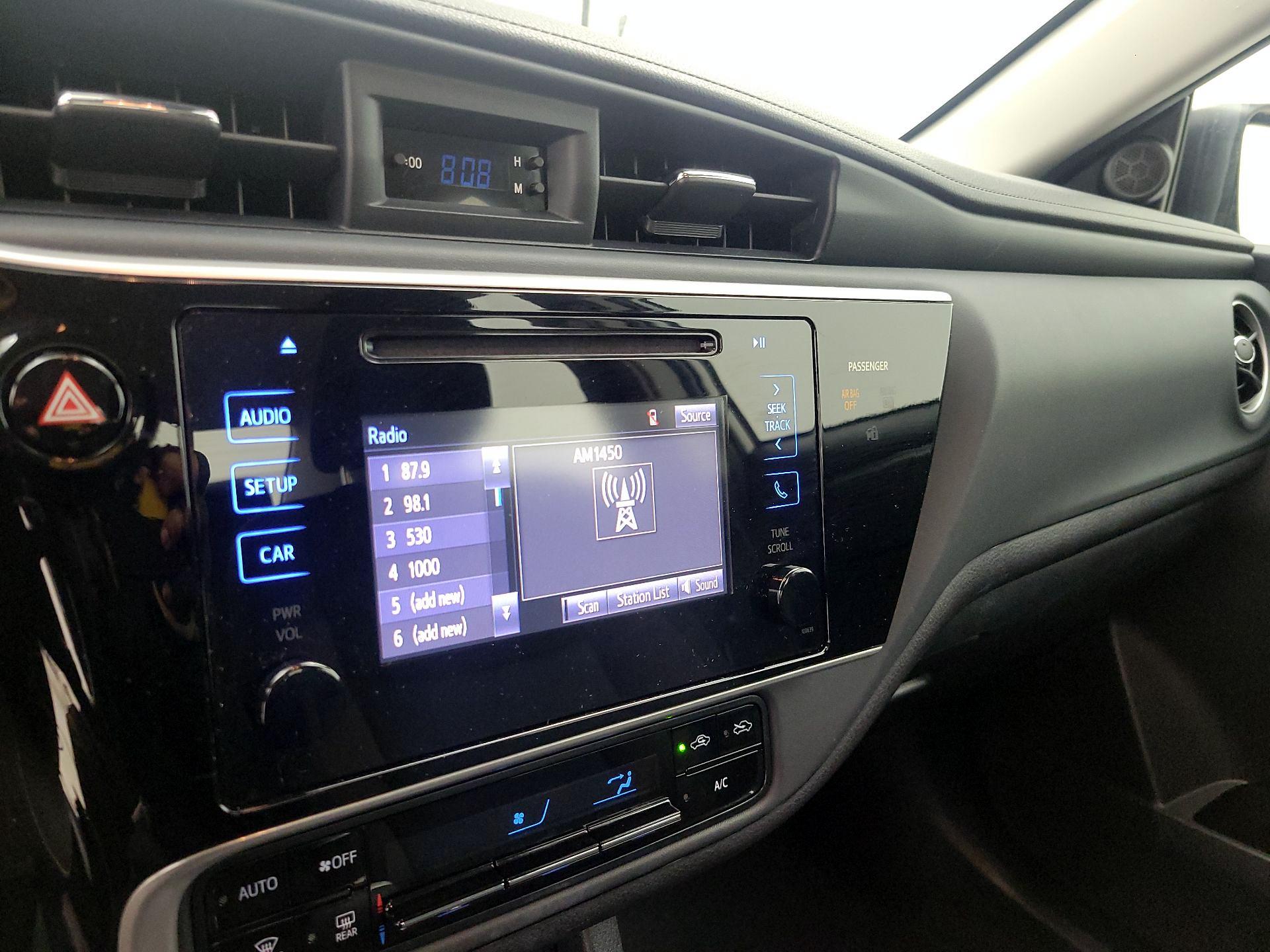 Thumbnail: 2017 Toyota Corolla - 15