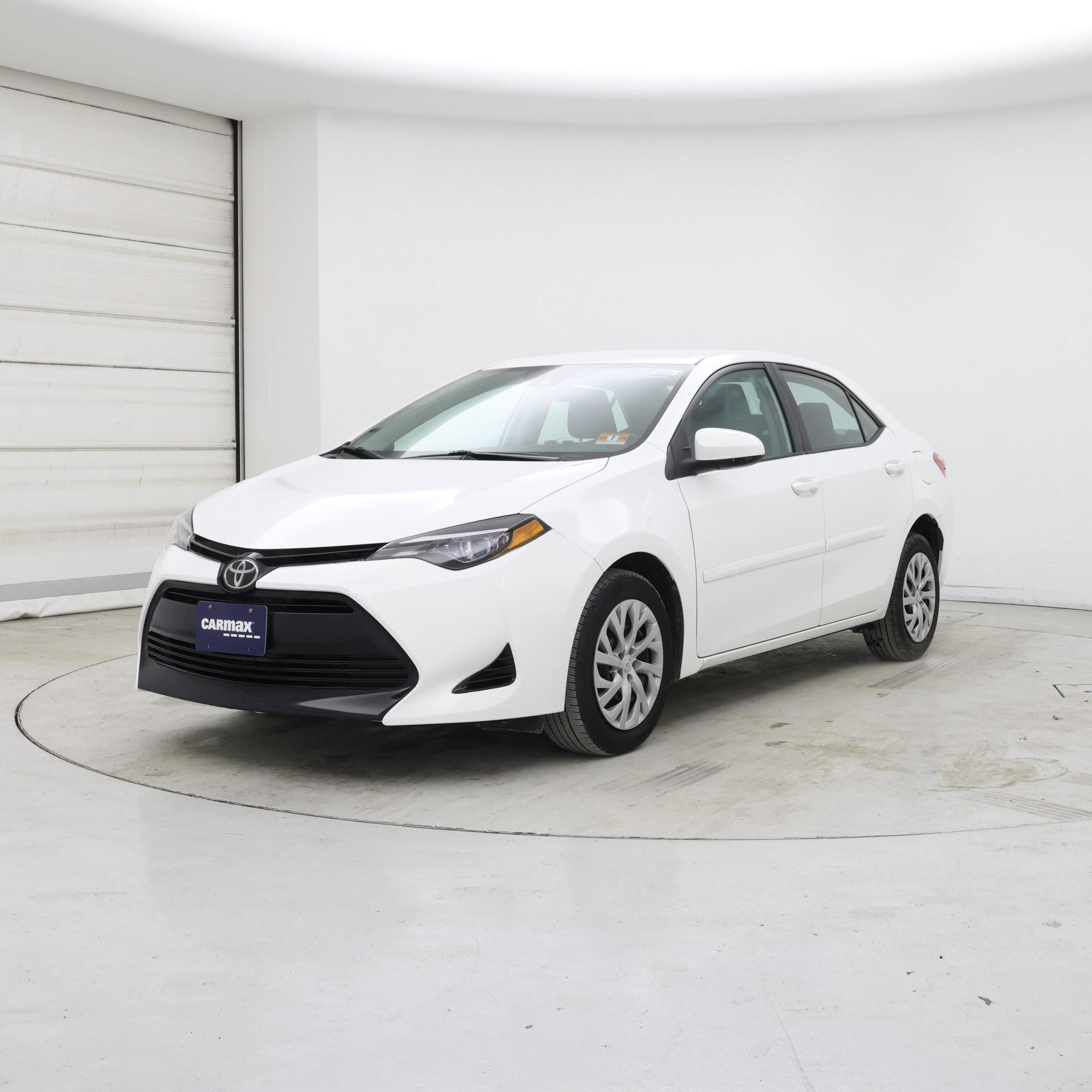 Thumbnail: 2017 Toyota Corolla - 4