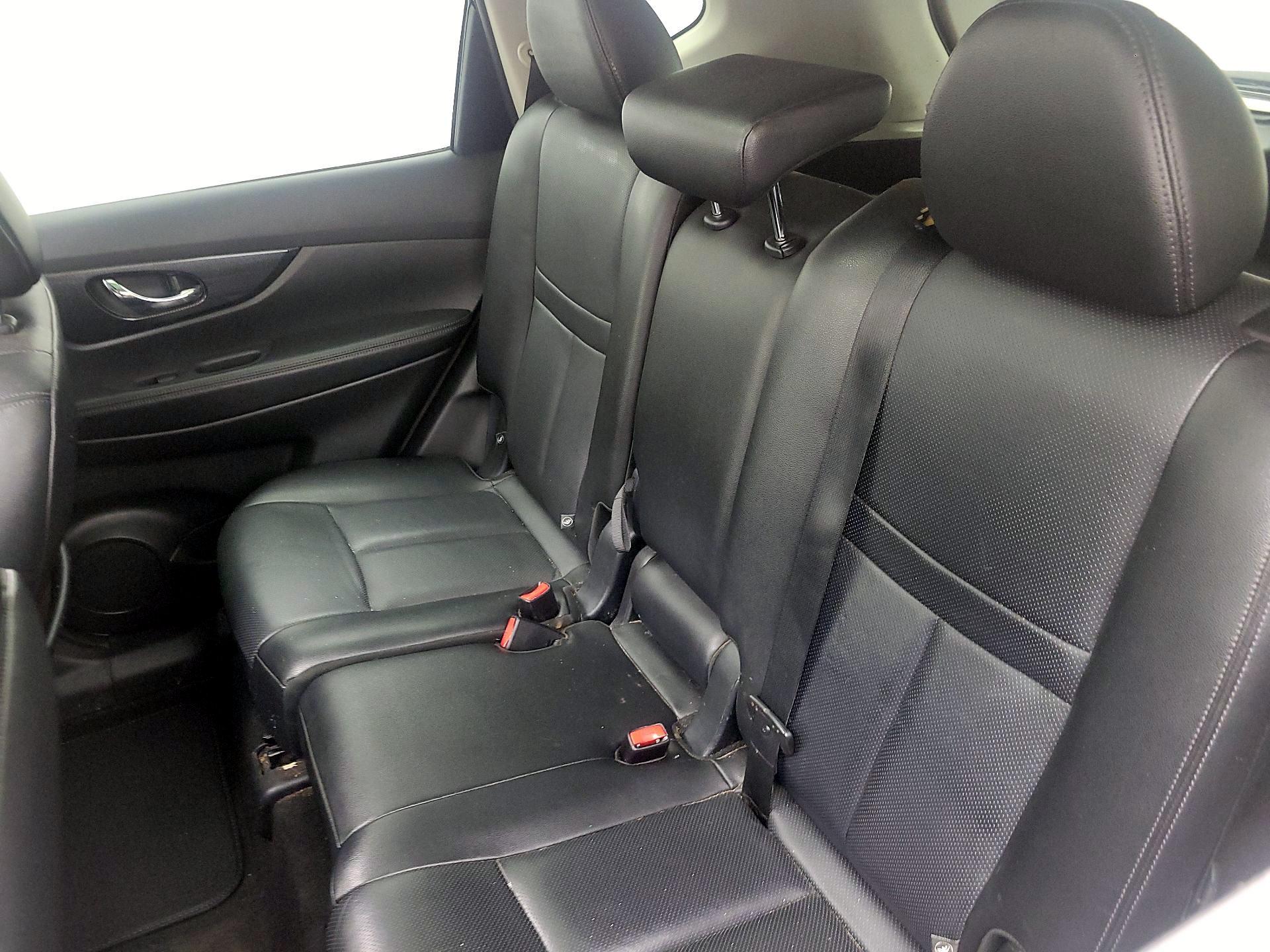 Thumbnail: 2015 Nissan Rogue - 20