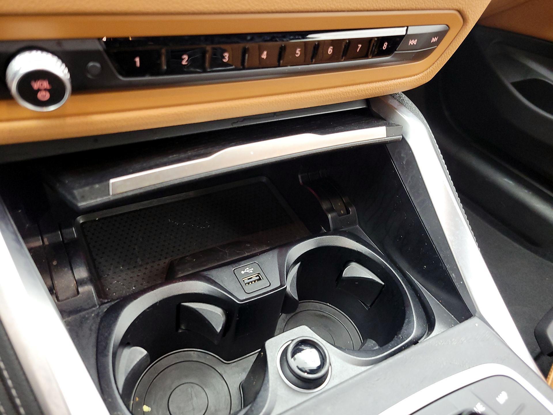 Thumbnail: 2022 BMW 4 Series - 18