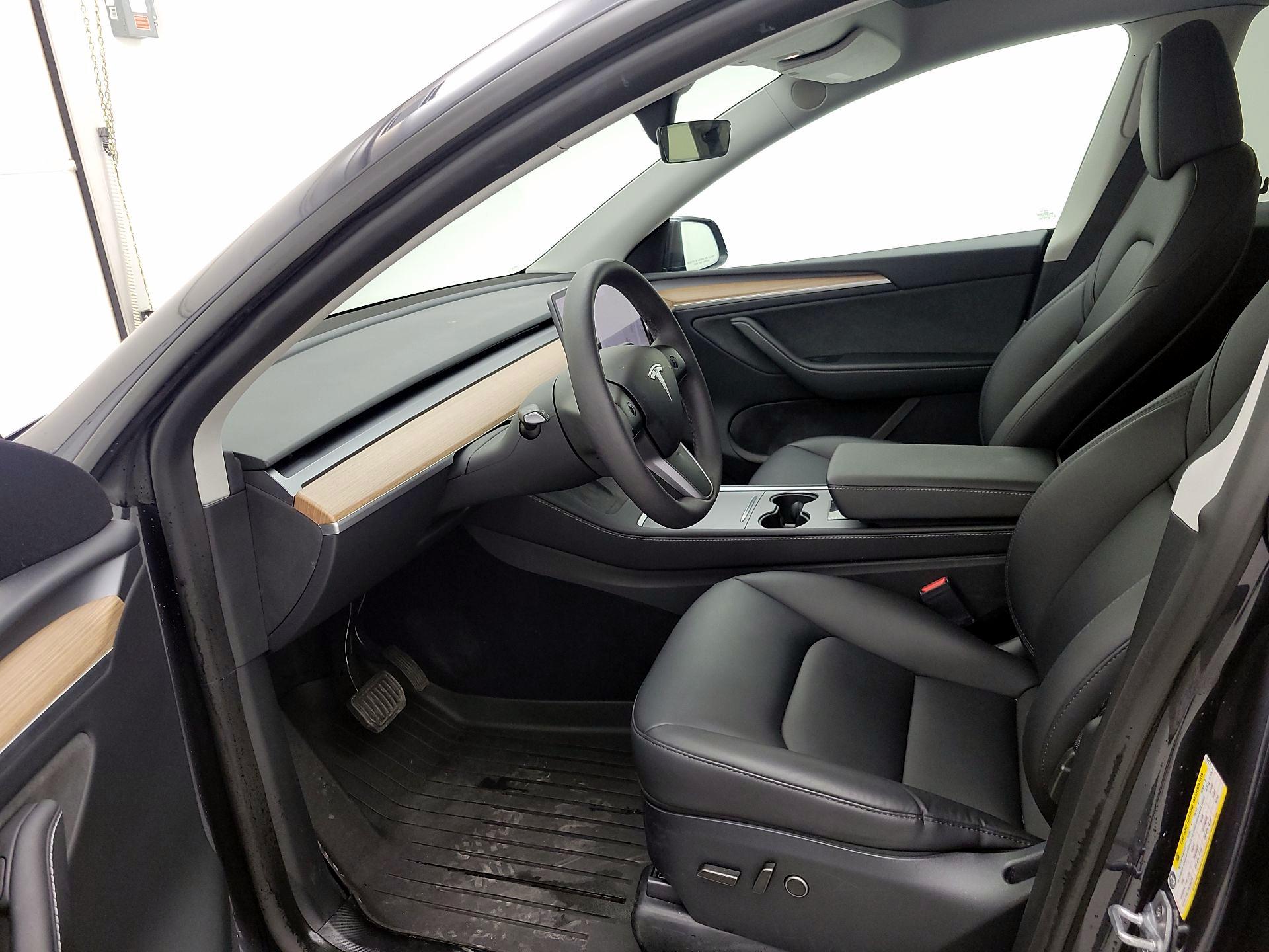 Thumbnail: 2024 Tesla Model Y - 11