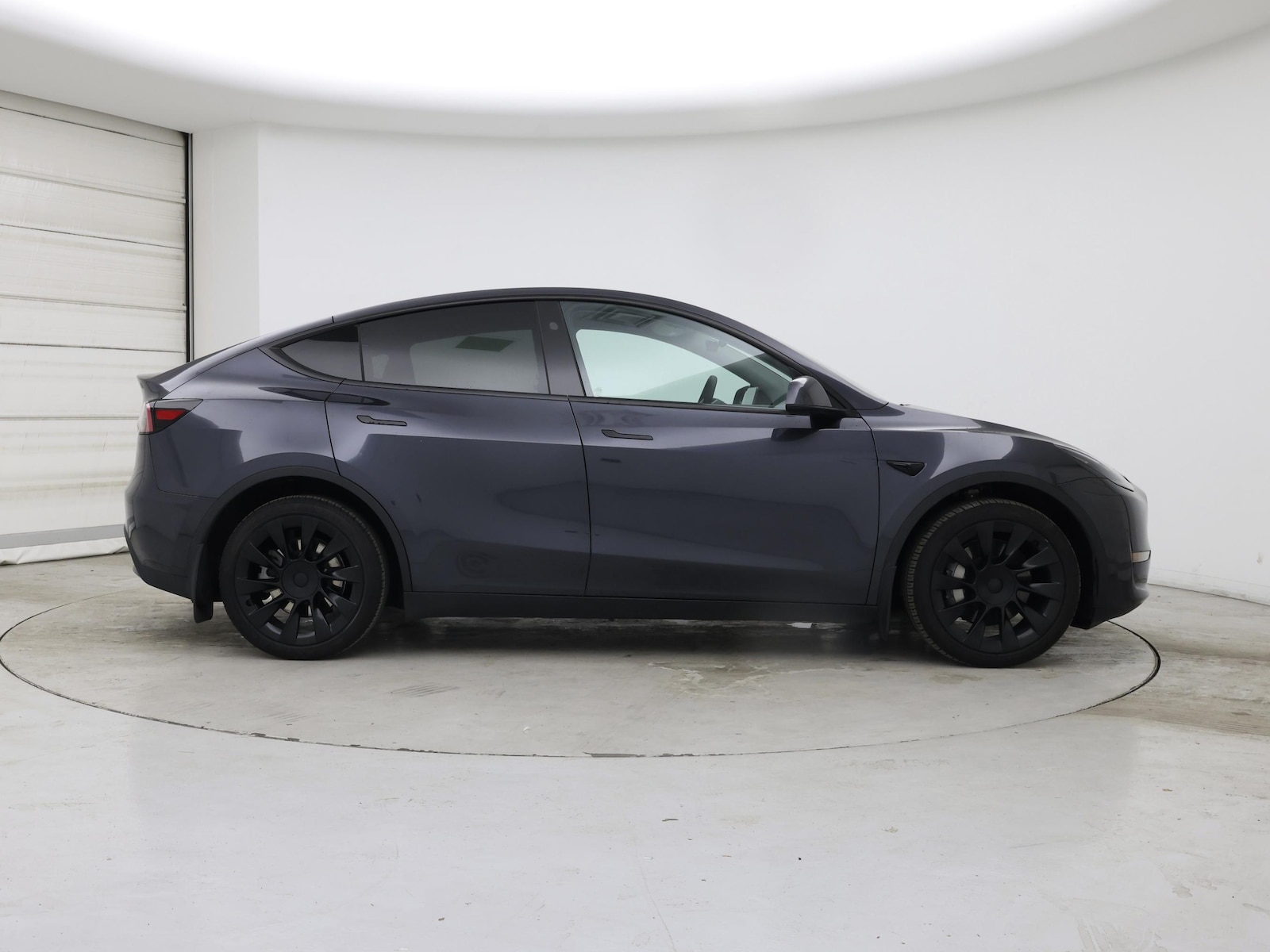 2024 Tesla Model Y Long Range - Photo 8