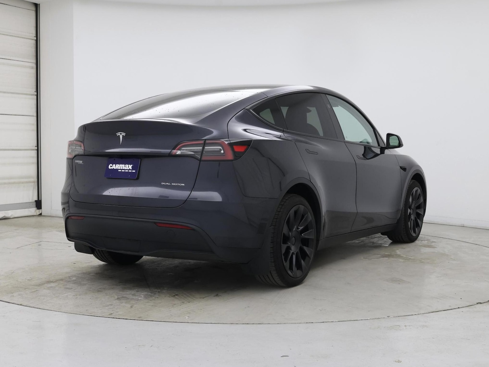 2024 Tesla Model Y Long Range - Photo 9