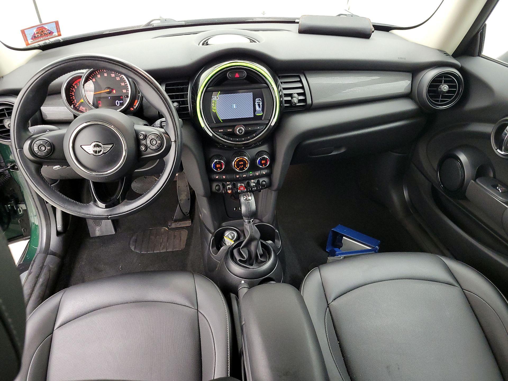 Thumbnail: 2018 MINI Cooper Hardtop - 9