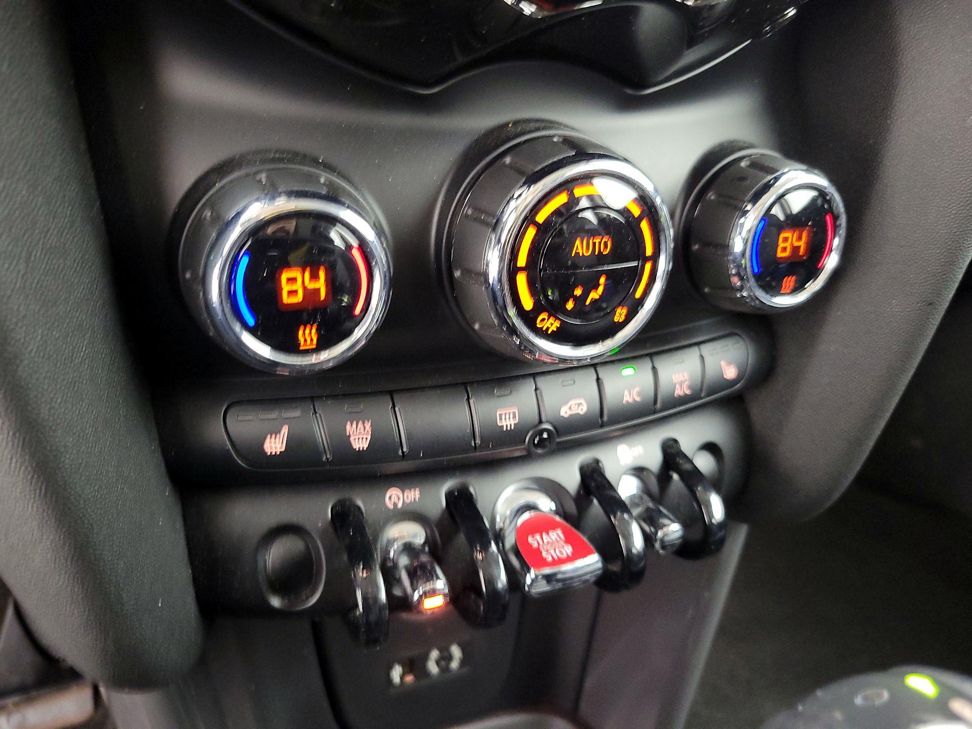 Thumbnail: 2018 MINI Cooper Hardtop - 16