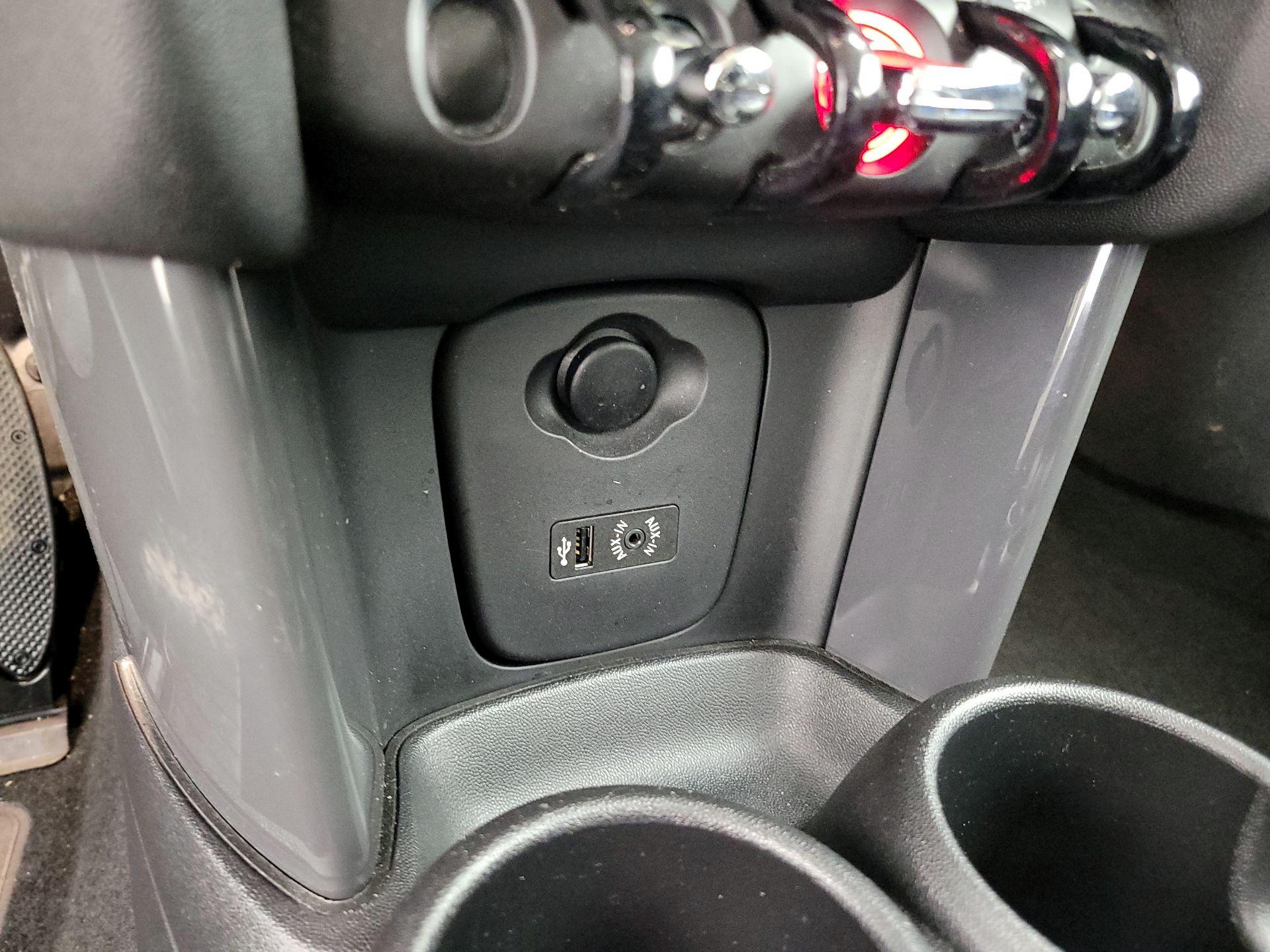 Thumbnail: 2018 MINI Cooper Hardtop - 18