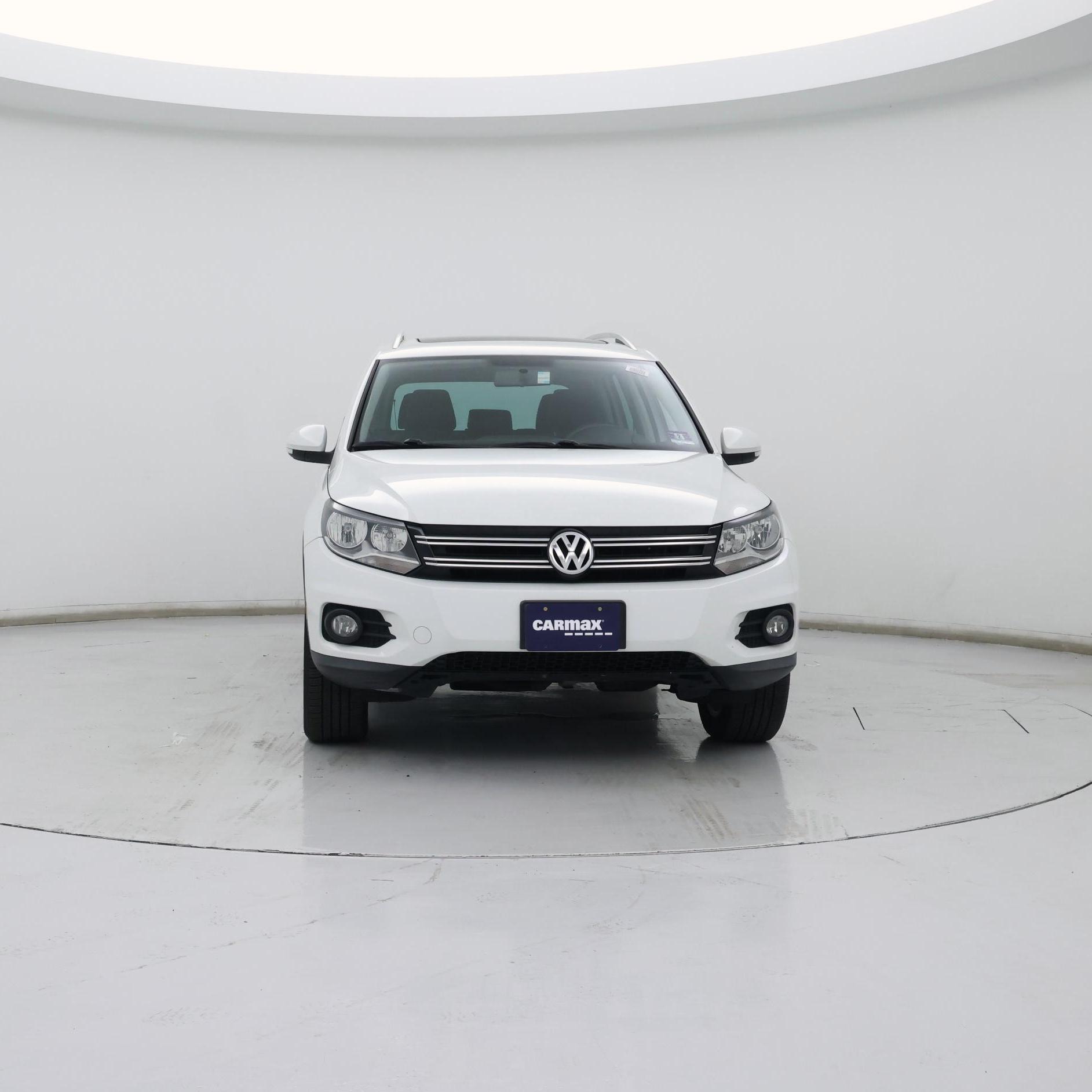 Thumbnail: 2015 Volkswagen Tiguan - 5