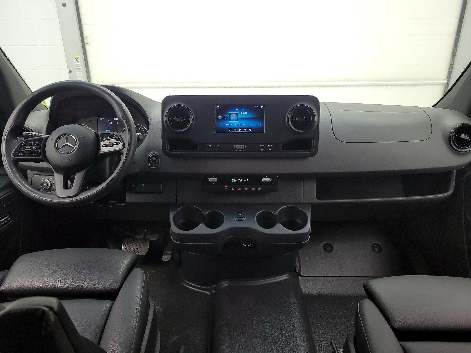 Thumbnail: 2021 Mercedes-Benz Sprinter - 9