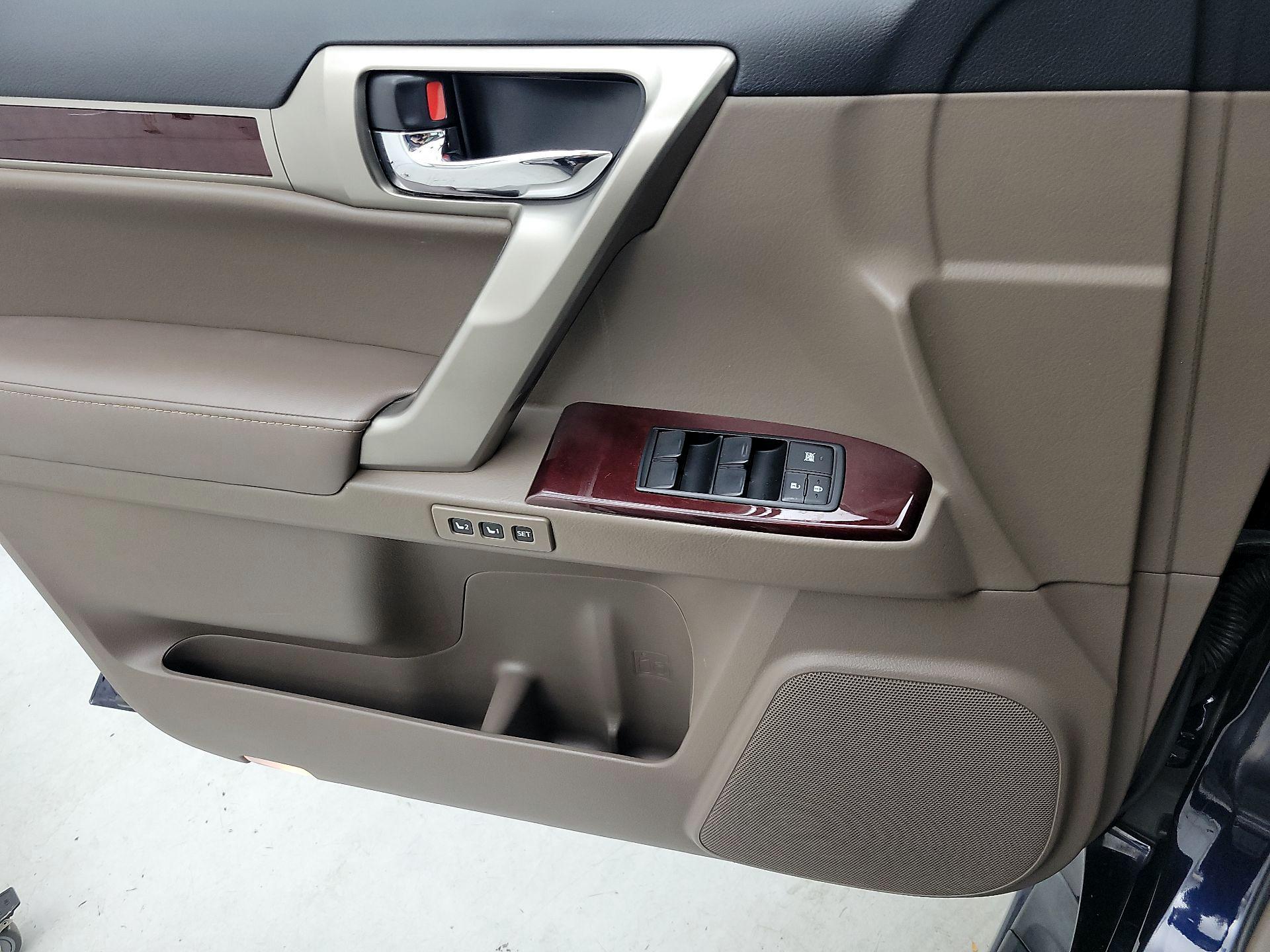 Thumbnail: 2018 Lexus GX - 12