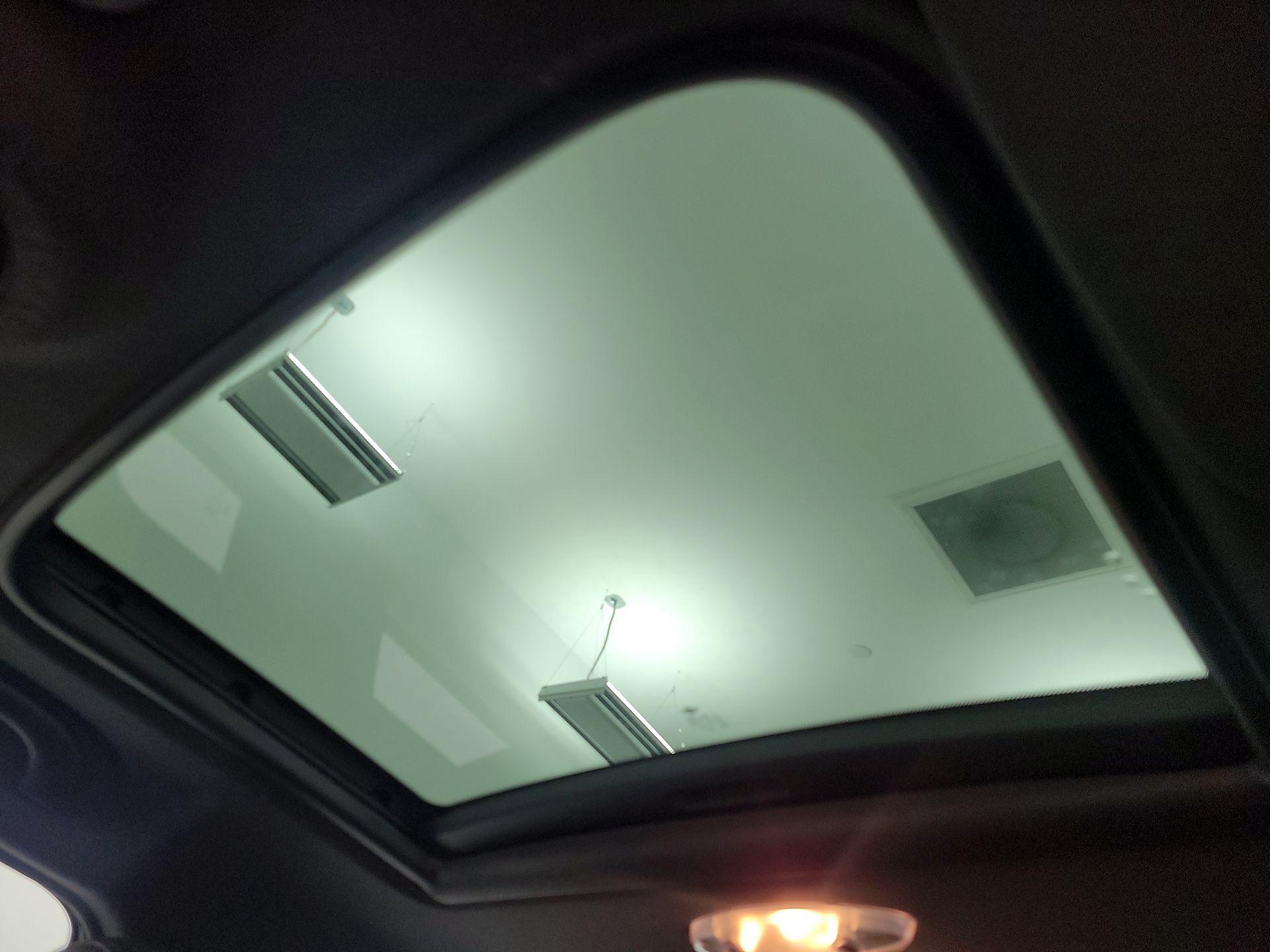 Thumbnail: 2016 MINI Cooper Countryman - 16