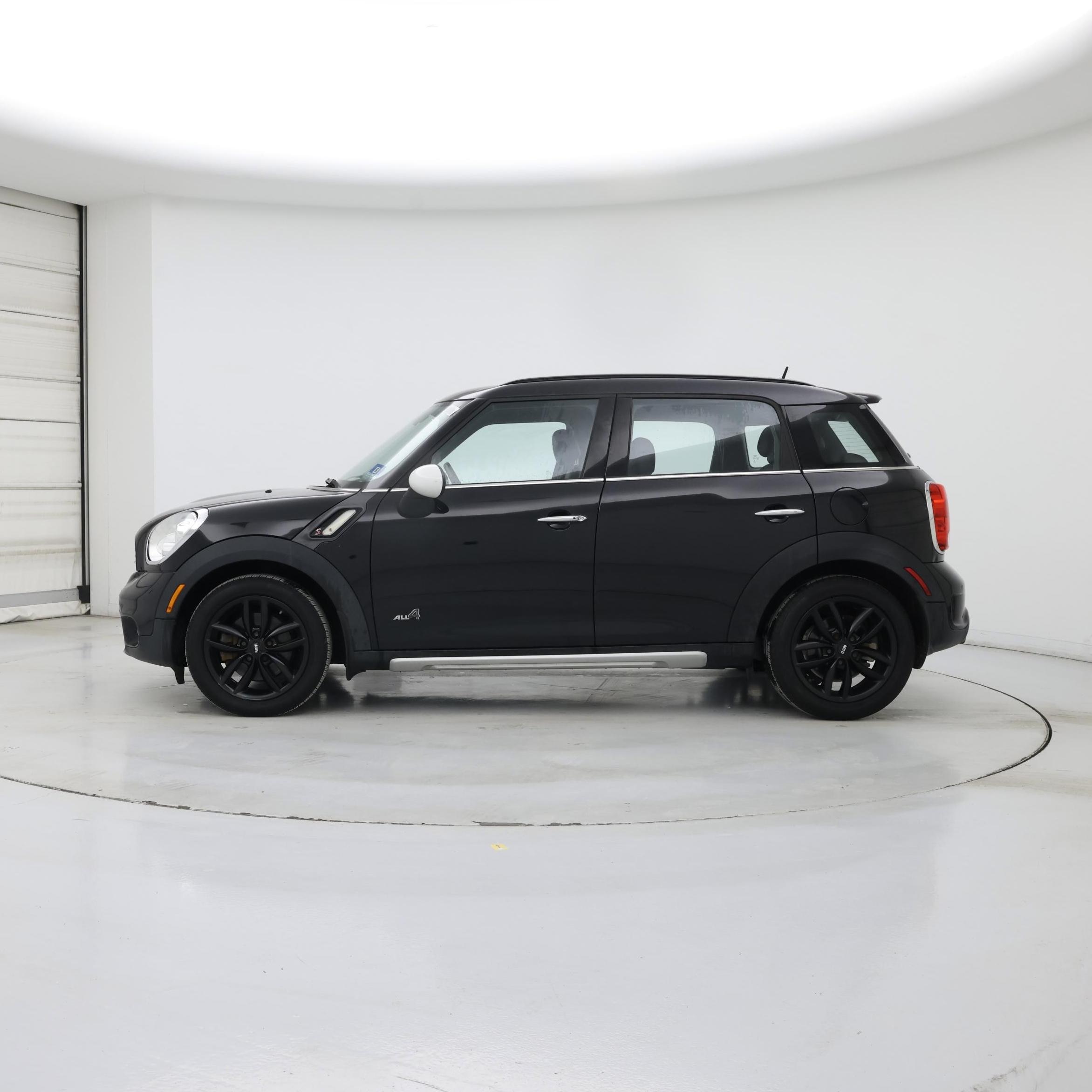 Thumbnail: 2016 MINI Cooper Countryman - 3