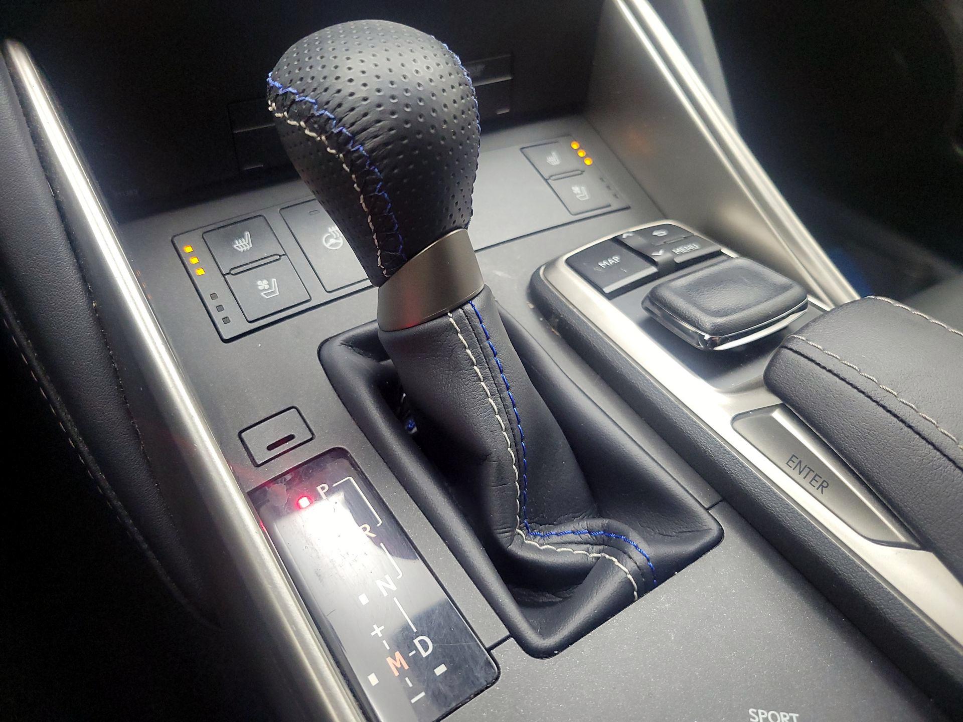 Thumbnail: 2017 Lexus IS - 18