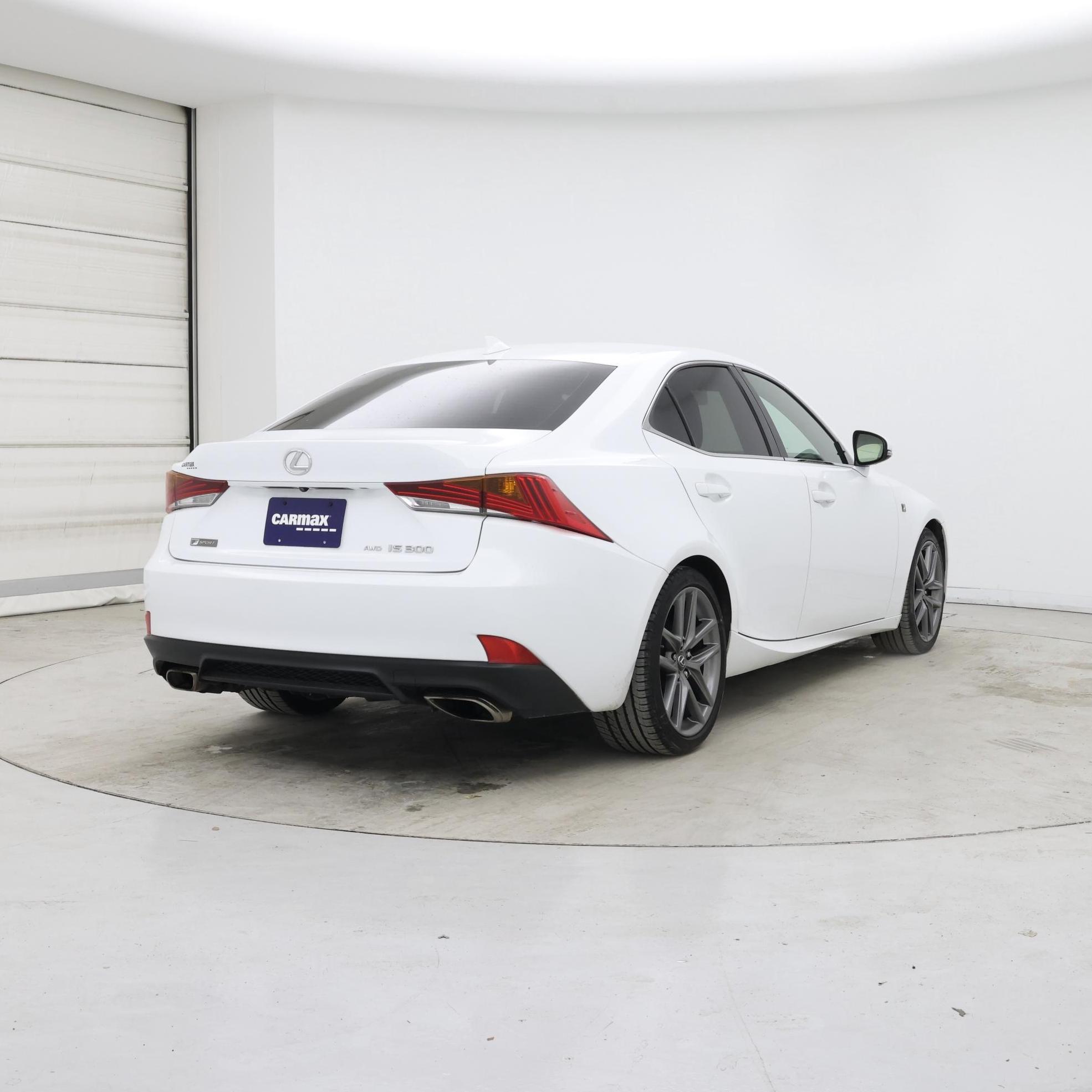 Thumbnail: 2017 Lexus IS - 8