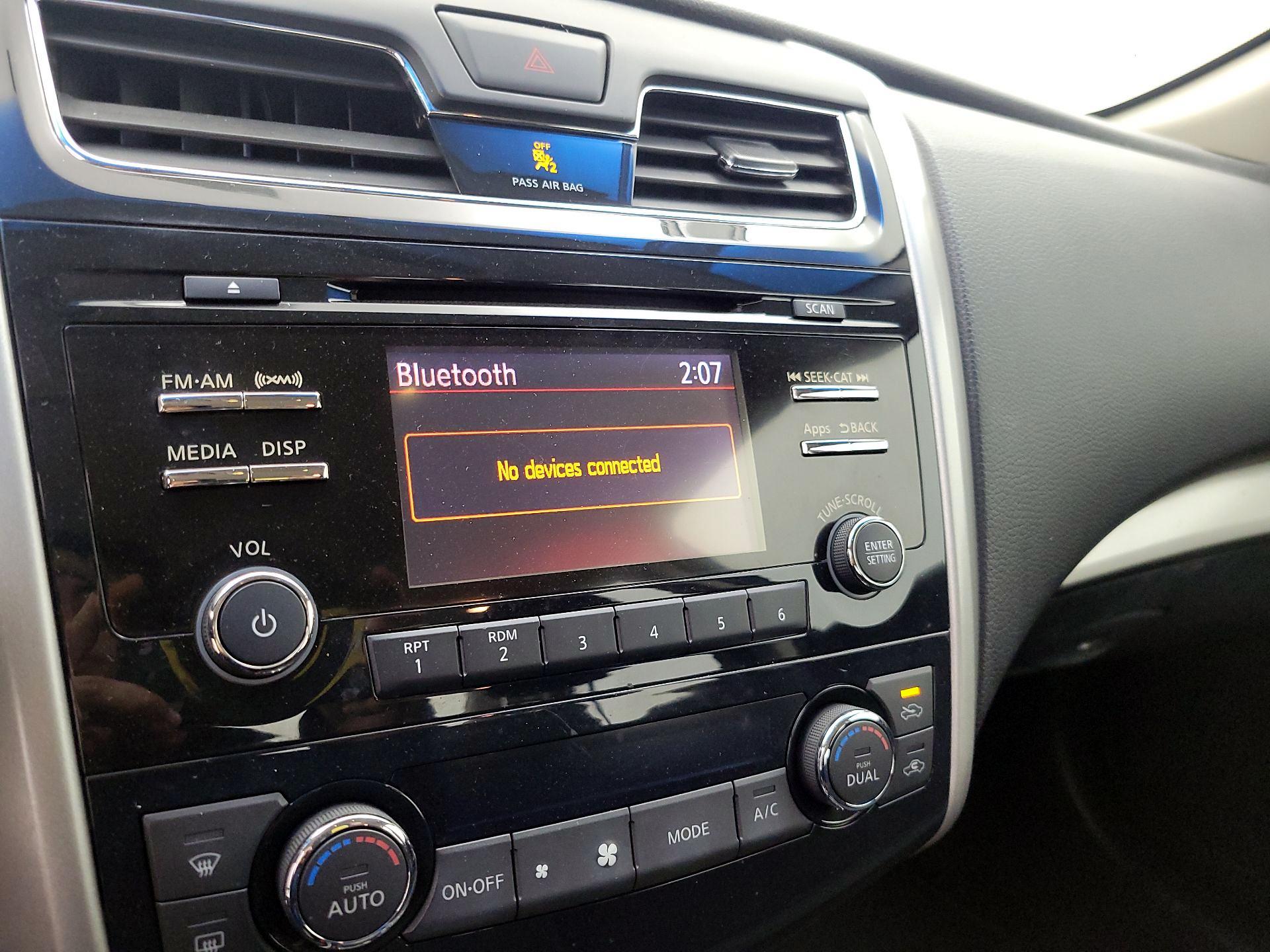 Thumbnail: 2014 Nissan Altima - 15