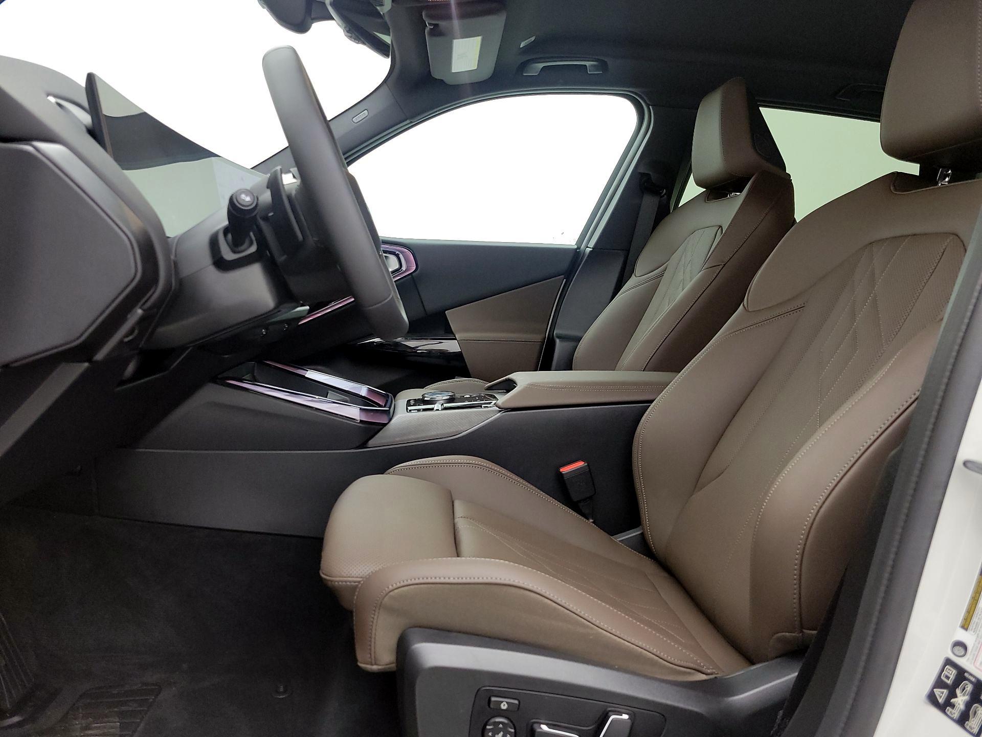 Thumbnail: 2026 BMW X3 - 11