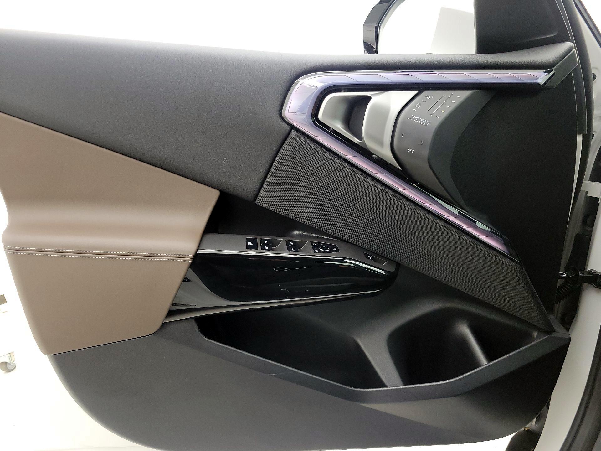 Thumbnail: 2026 BMW X3 - 12