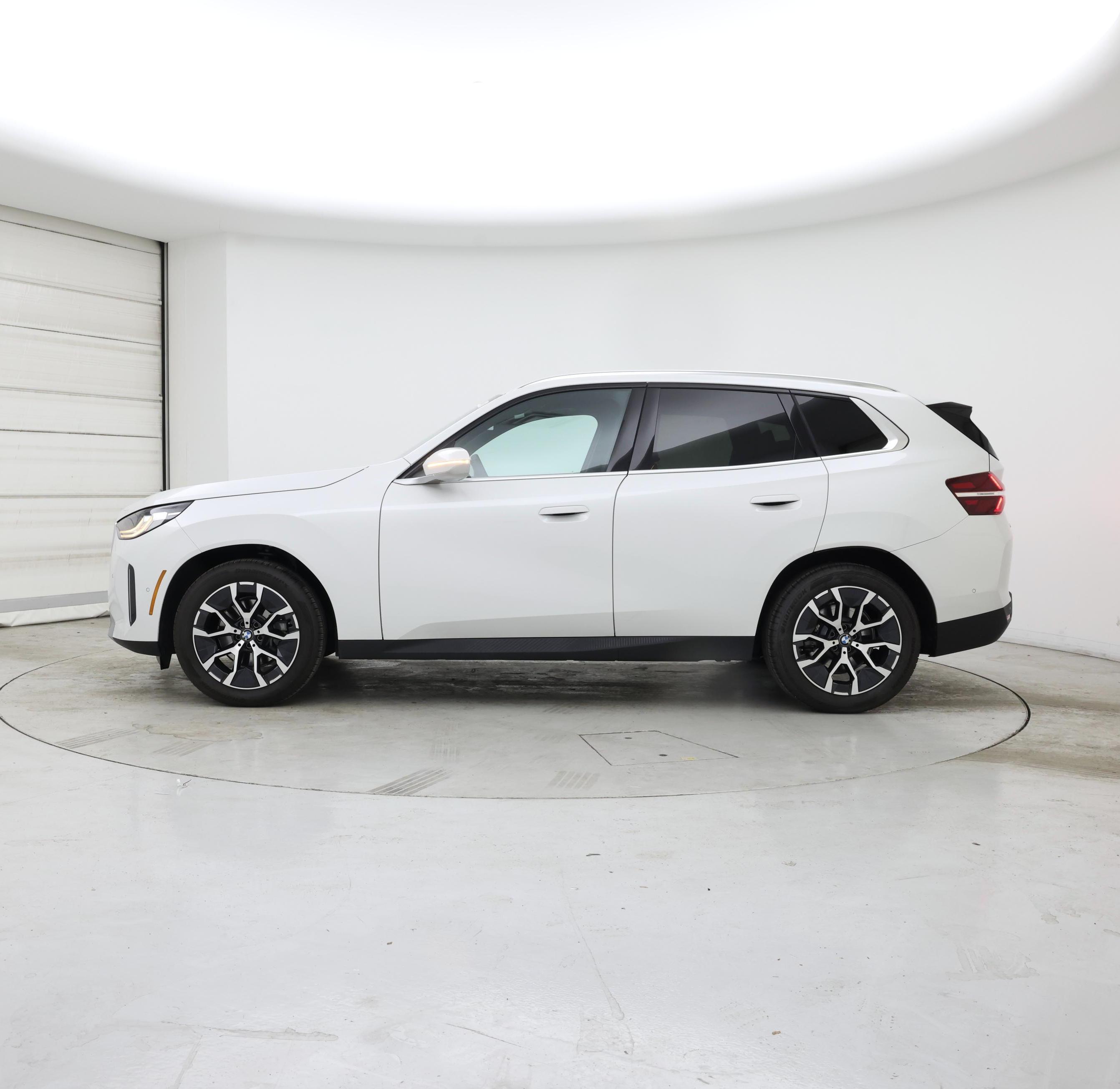 Thumbnail: 2026 BMW X3 - 3