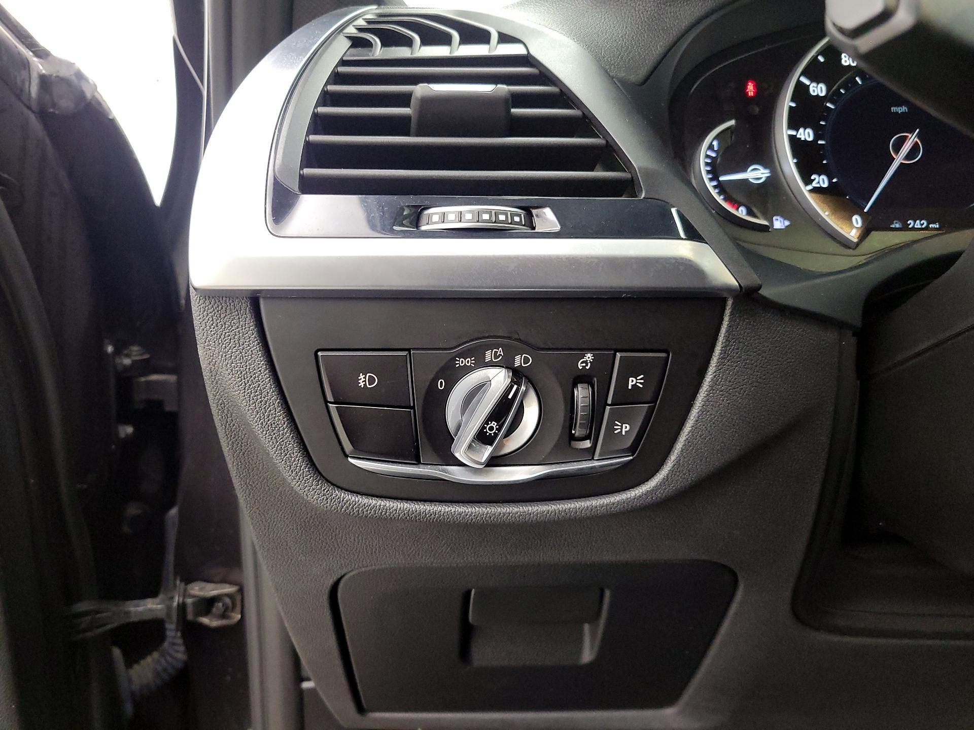 Thumbnail: 2018 BMW X3 - 13