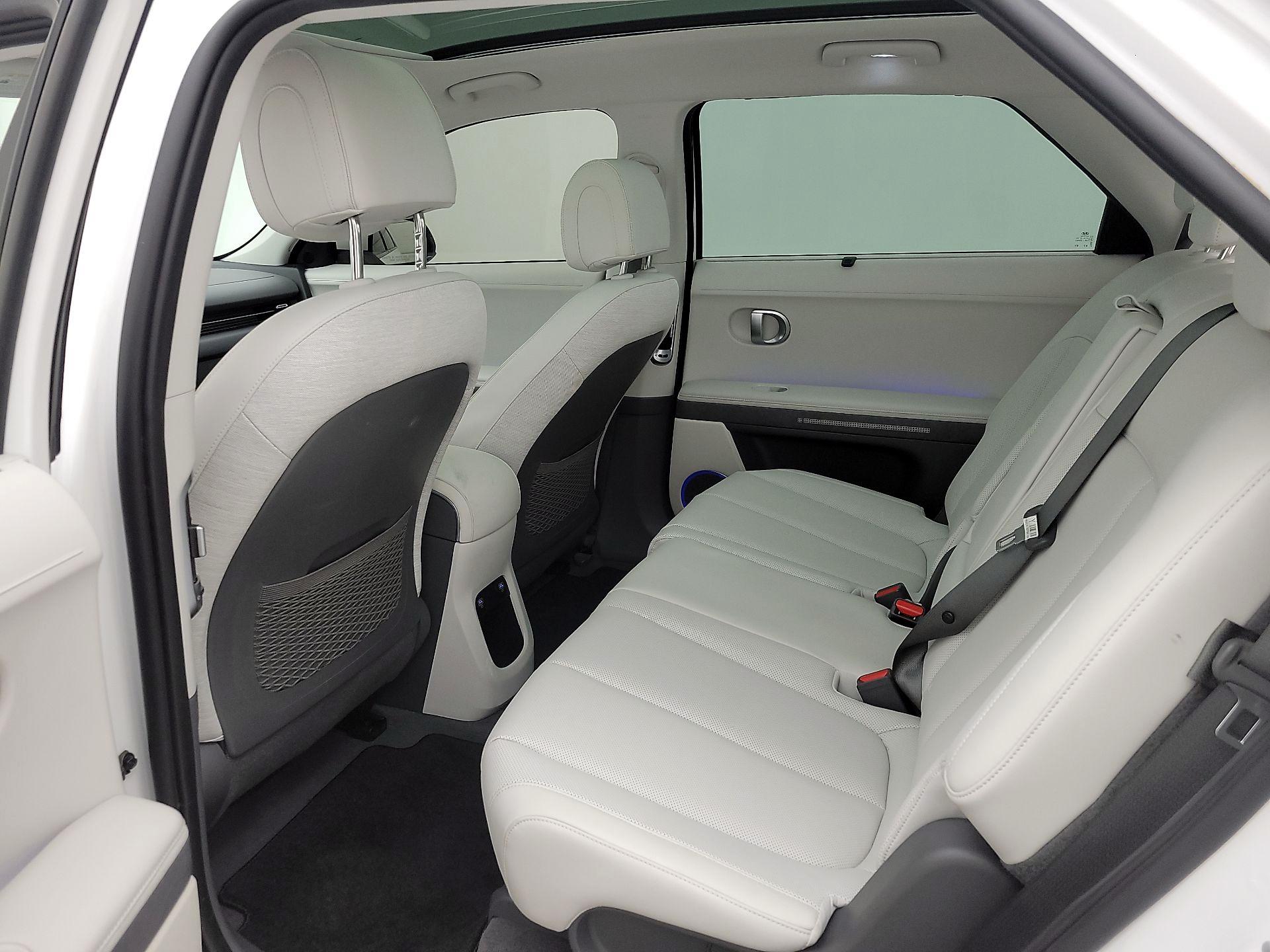 Thumbnail: 2022 Hyundai Ioniq 5 - 20