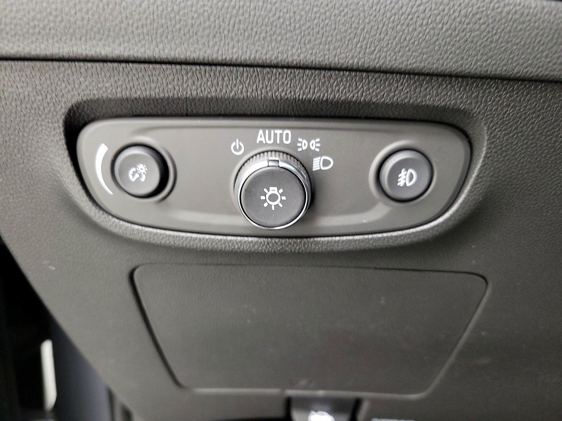 Thumbnail: 2023 Buick Encore GX - 13