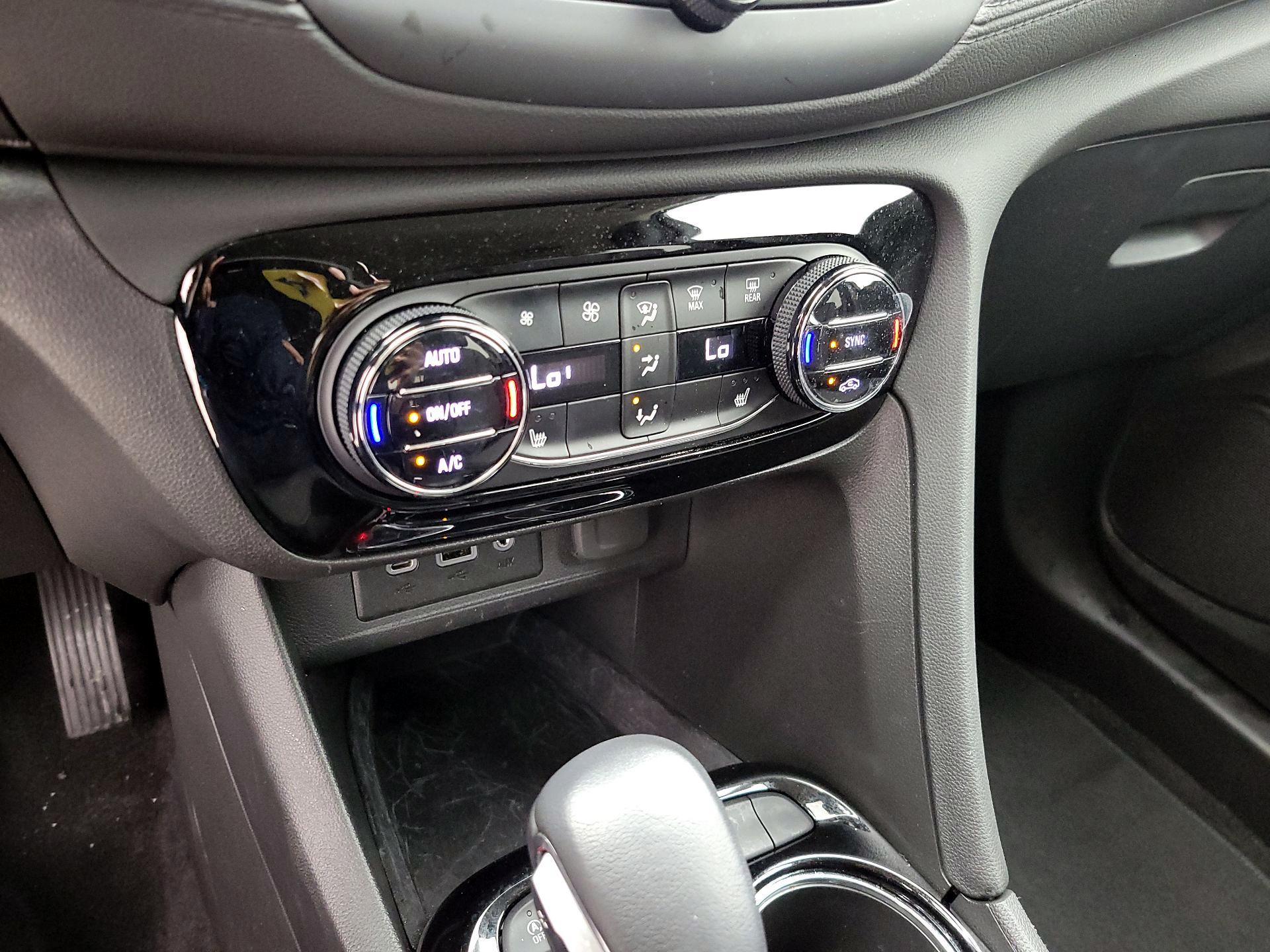 Thumbnail: 2023 Buick Encore GX - 16