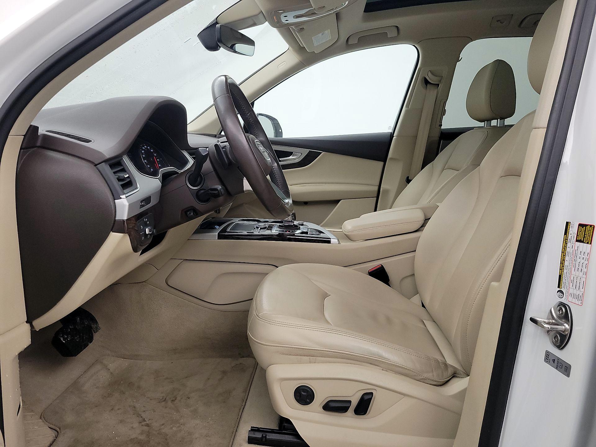 Thumbnail: 2019 Audi Q7 - 9