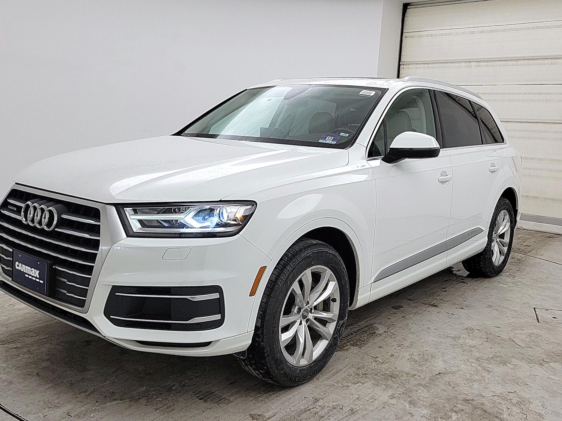 Thumbnail: 2019 Audi Q7 - 3