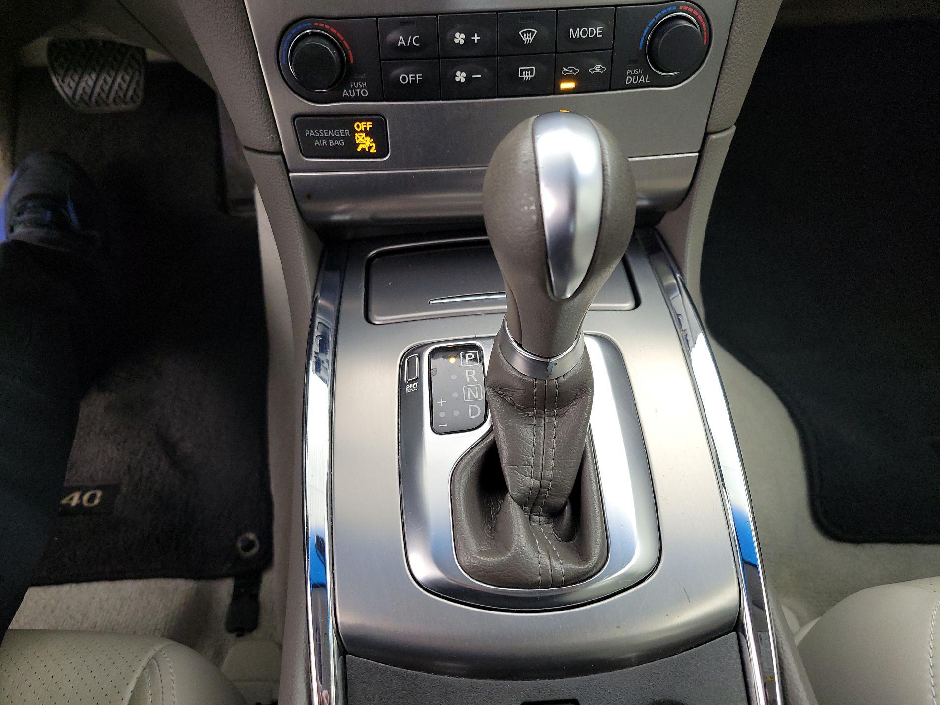 Thumbnail: 2015 INFINITI  - 18